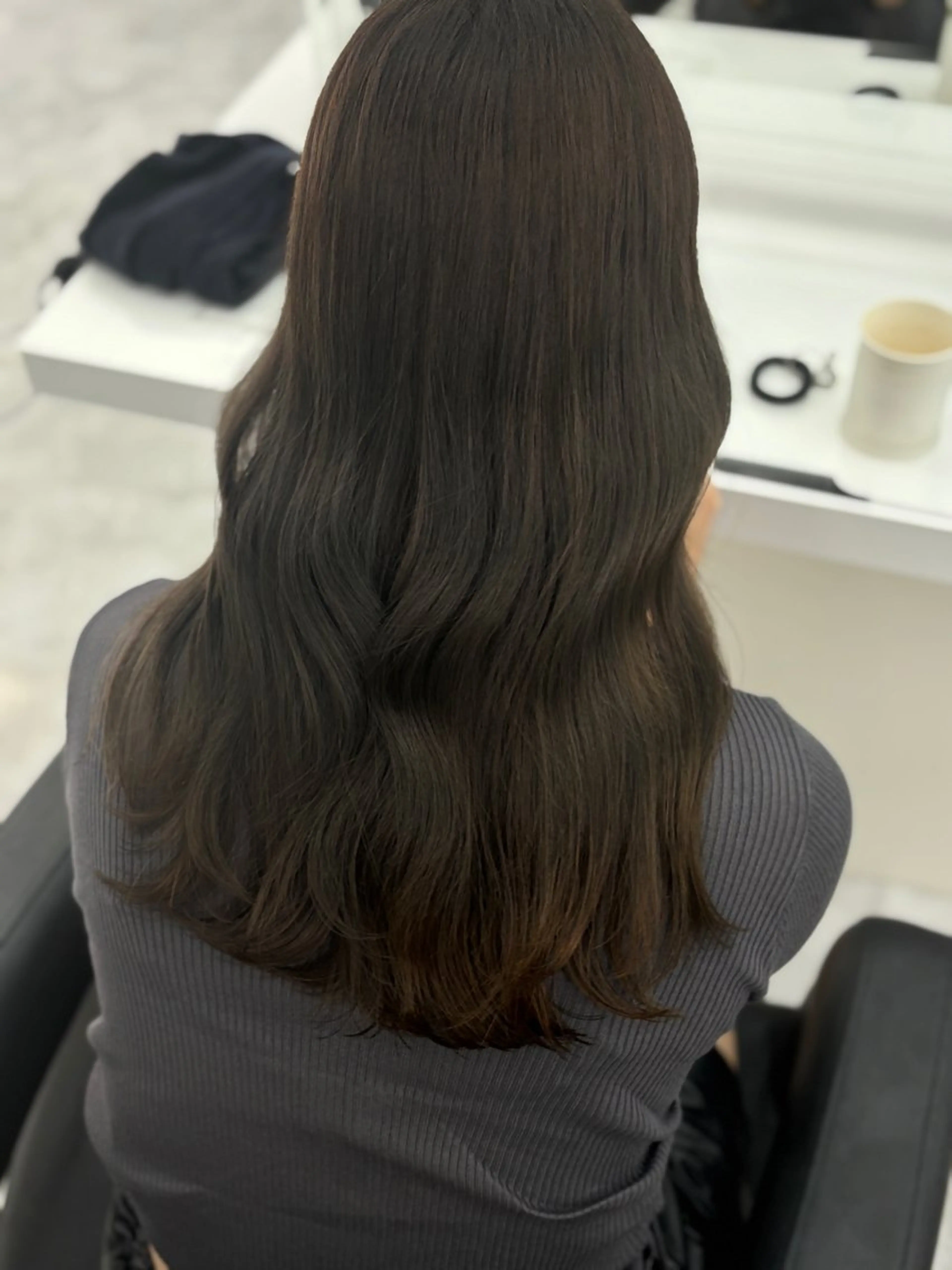 ロング カット ヘアカラー トリートメント 韓国ヘア/ブリーチ無 しWカラー/オリーブのヘアスタイル