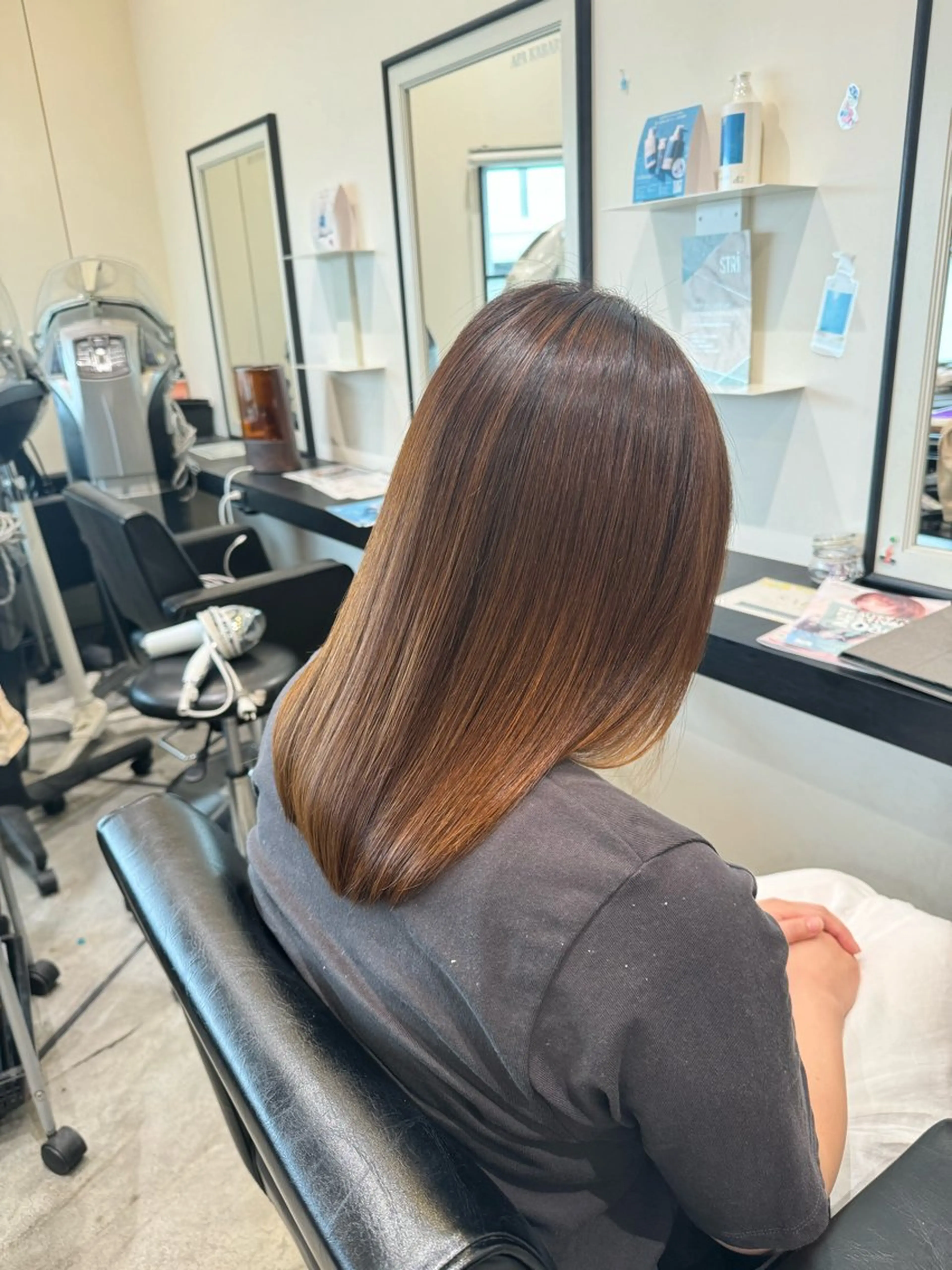 ミディアム Apa kabar  鳳店所属・Apa kabar 鳳店　吉田裕のヘアスタイル