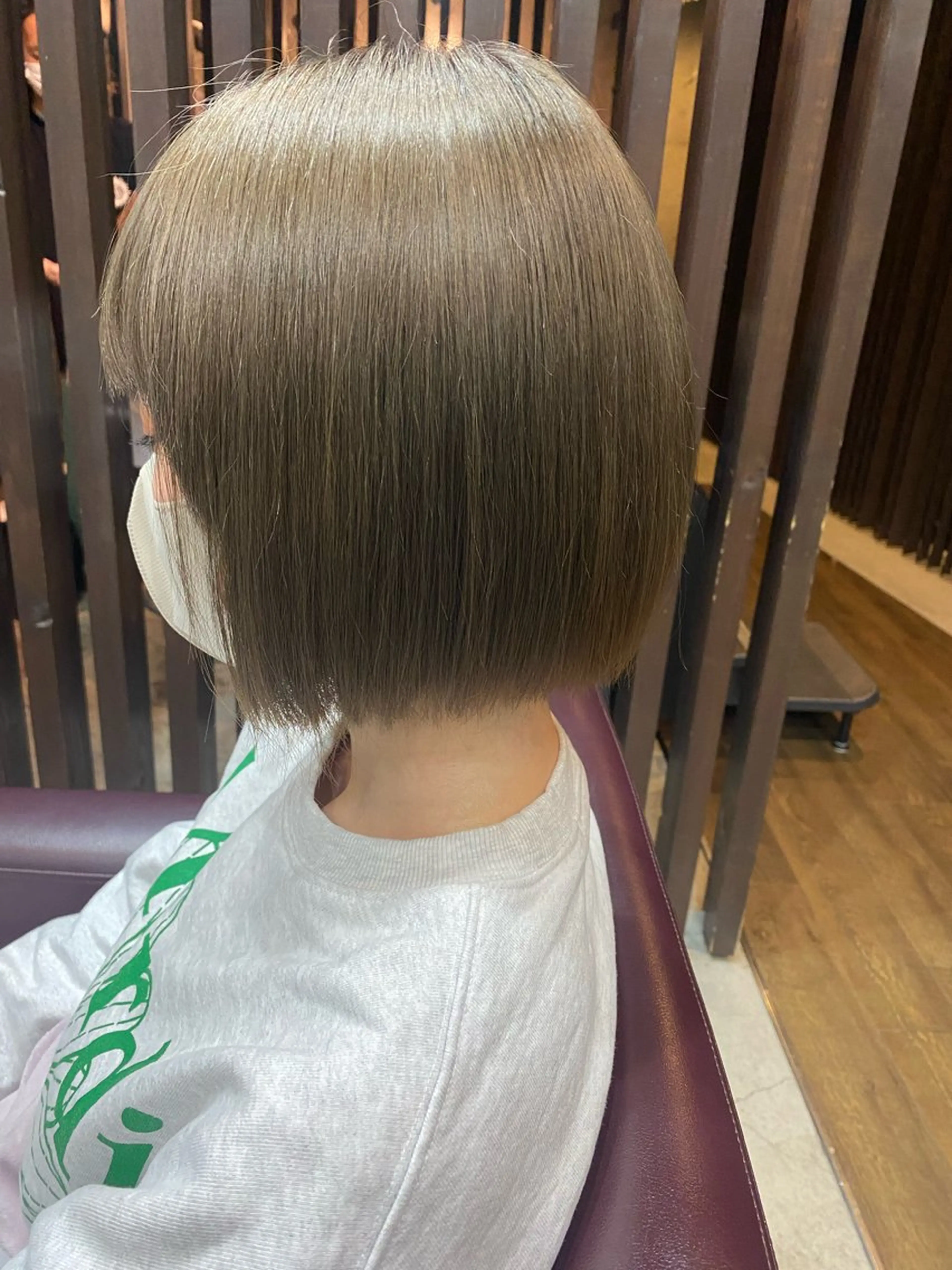 ショート カラー ベージュカラー hairsalon  a-to所属・多賀 凌空のヘアスタイル