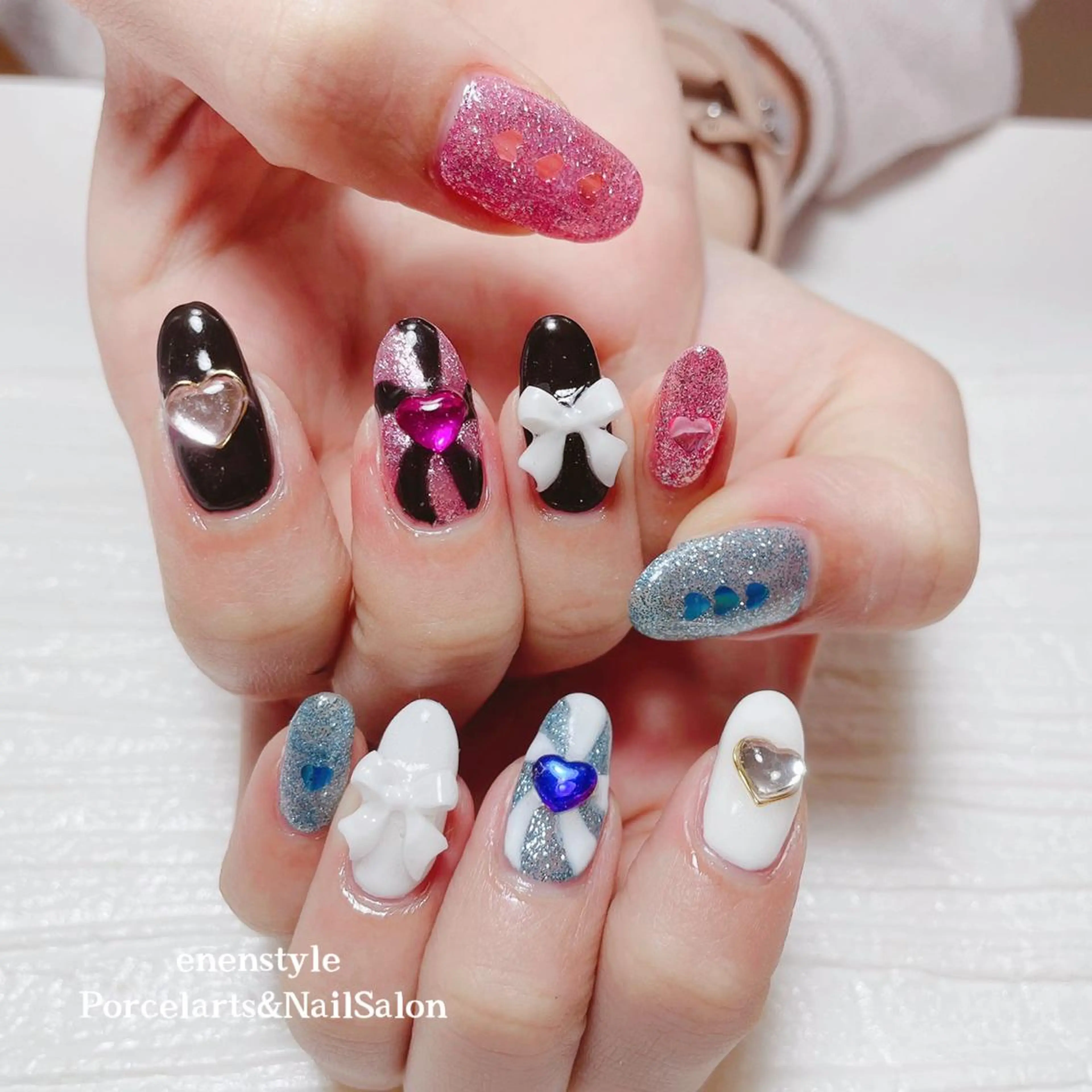 ミディアム ネイル 👑enen style👑のネイルデザイン