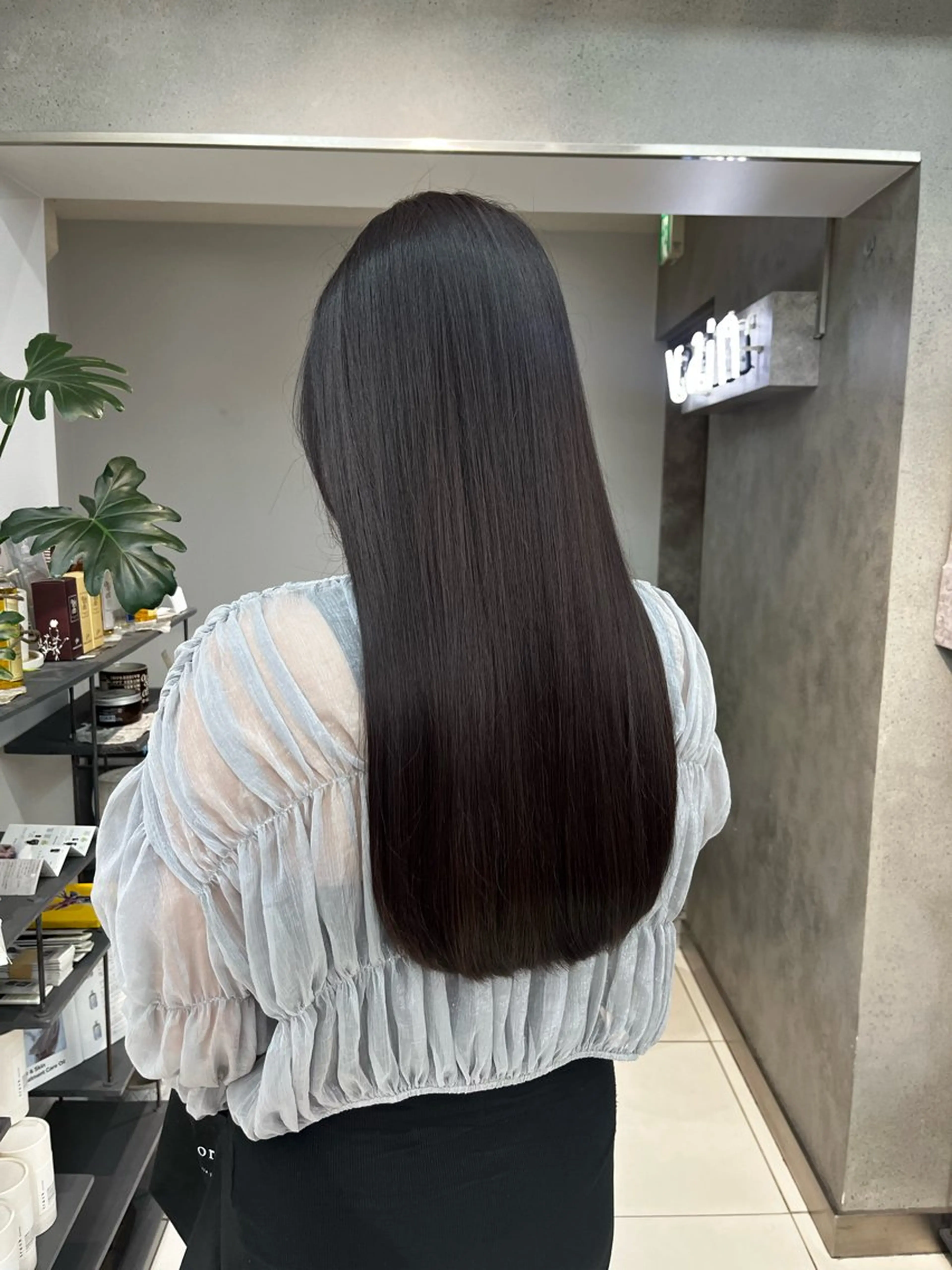 ロング パーマ ボブ・顔まわり 💎愛唯(めい)のヘアスタイル