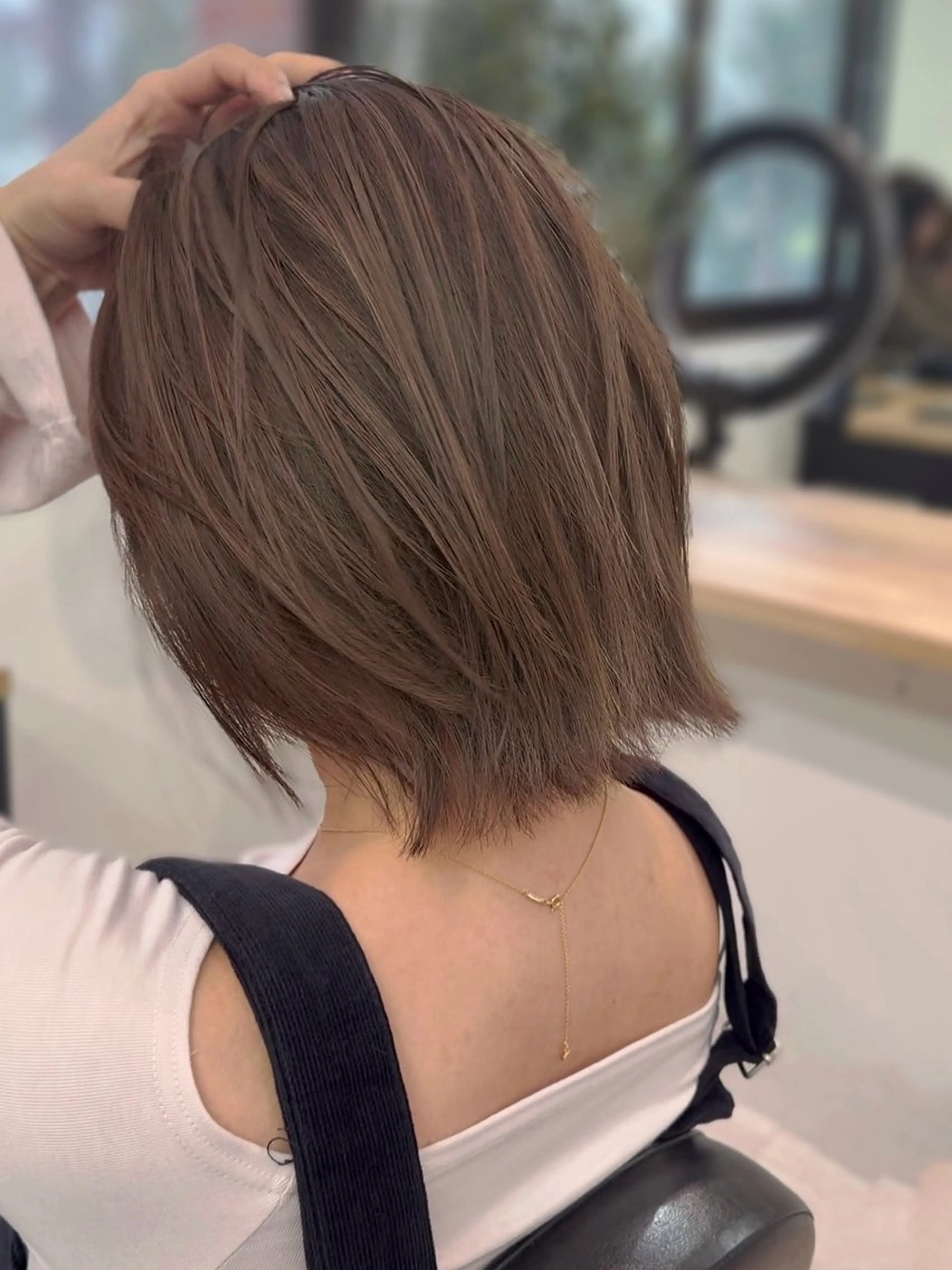 ショート カラー ボブレイヤー ハイトーンカラー ボブ レイヤーカット カット ヘアカラー トリートメント lar 立川南口所属・レイヤーボブ/ボブ 仲川和人のヘアスタイル