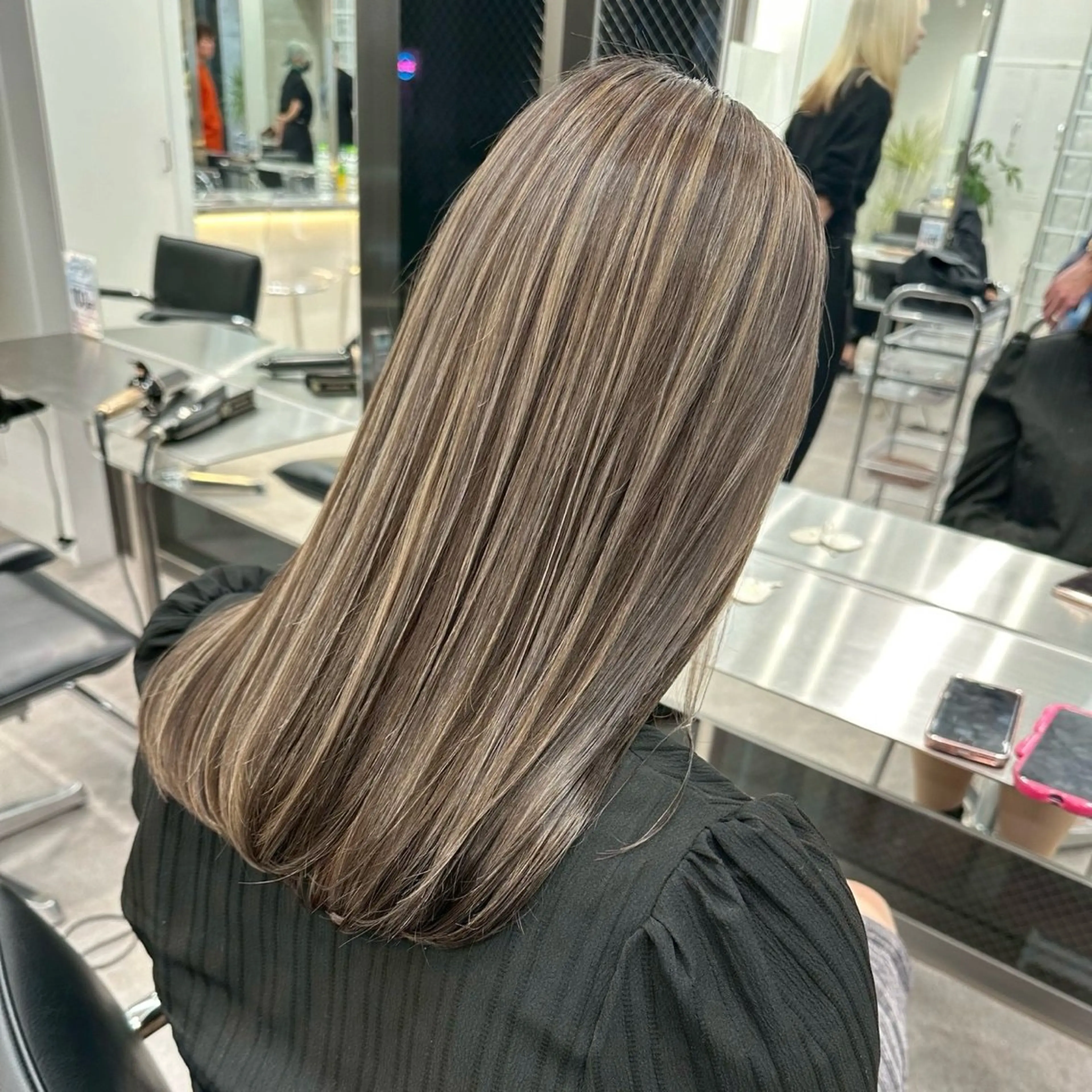 ハイライトブリーチカラー＋Aujuaトリートメント🫧の写真