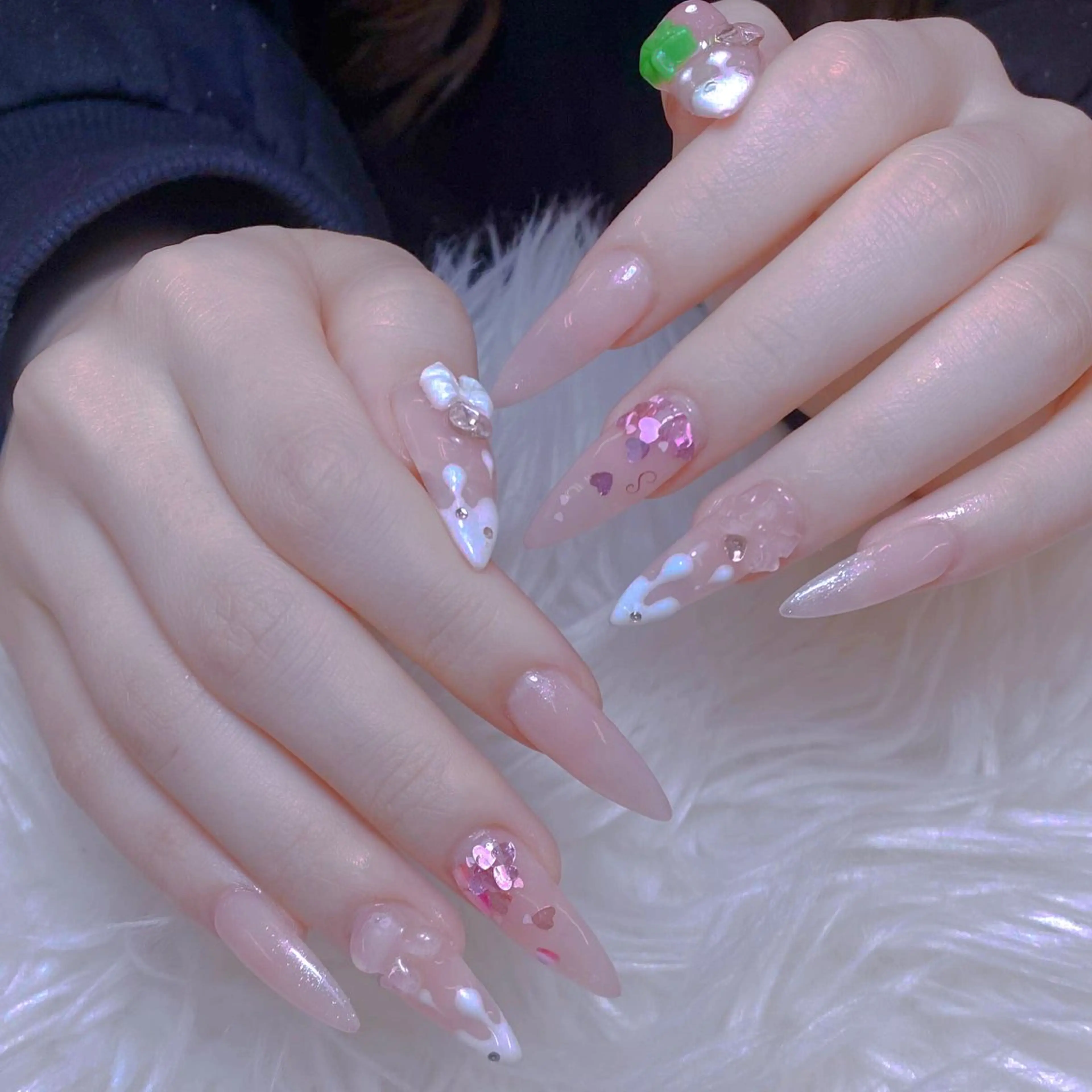 ネイル ハンドネイル ミン ゴテゴテネイルのネイルデザイン