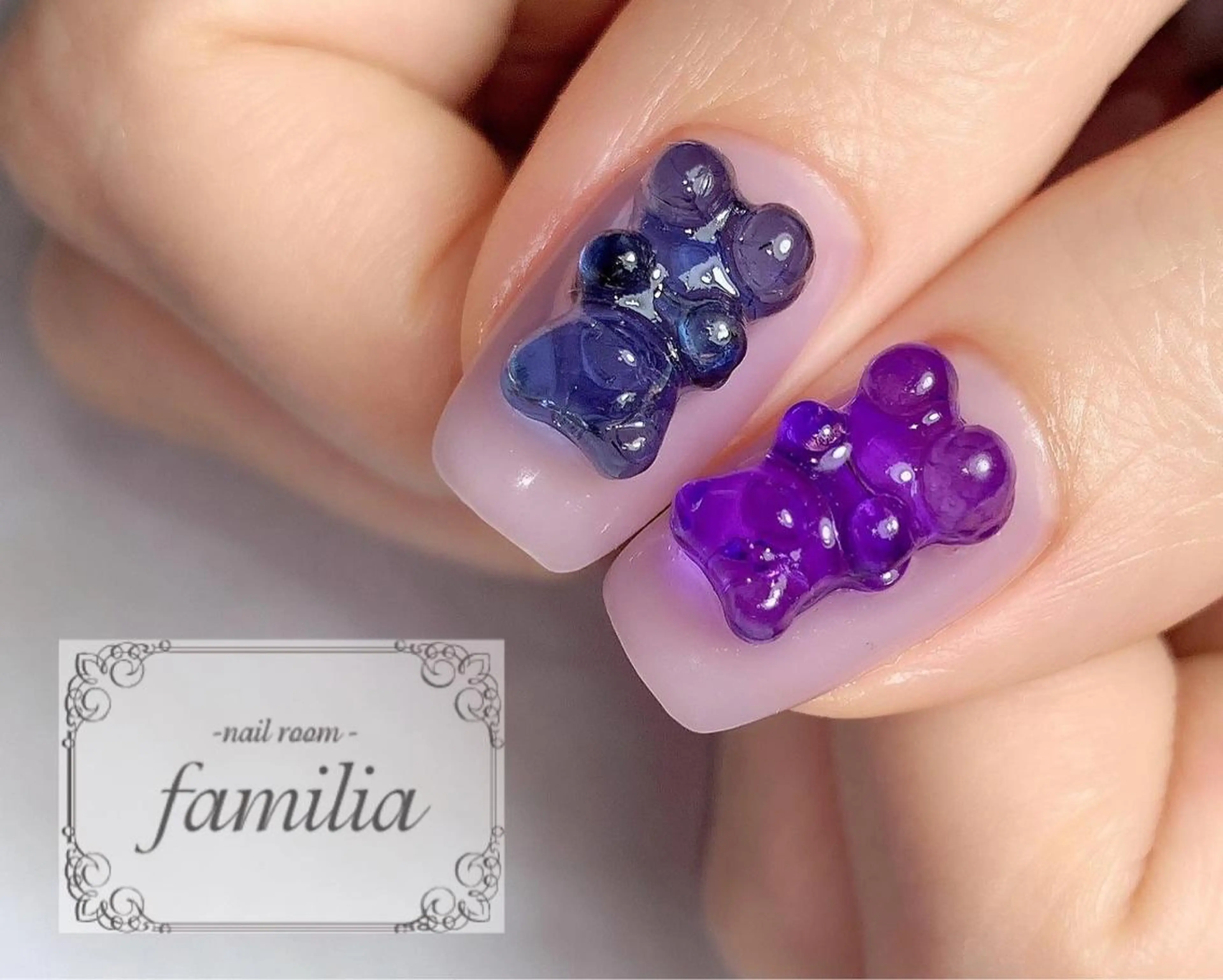 ネイル ハンドネイル -nailroom- familiaのネイルデザイン