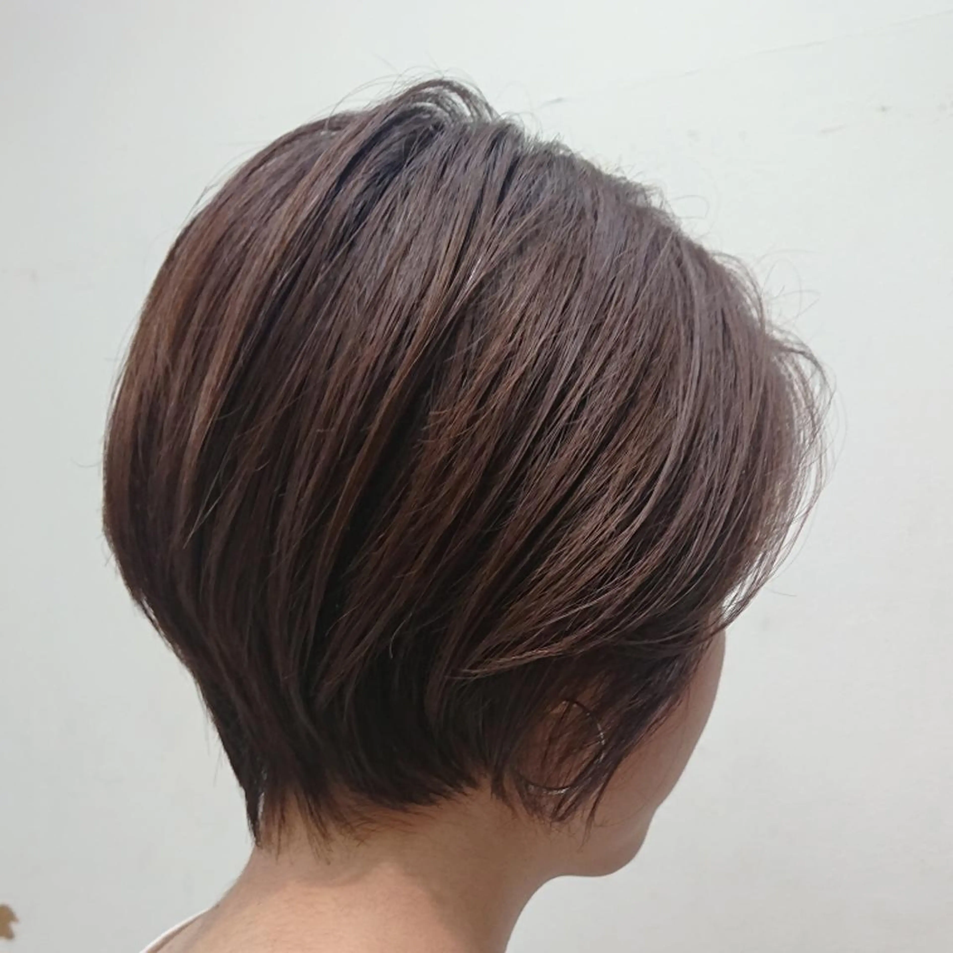 ショート カラー ハンサムショート グレージュ ショートヘア カット ヘアカラー AKAMEE 表参道所属・✨360°褒められ ヘア✨️井上雄輝のヘアスタイル