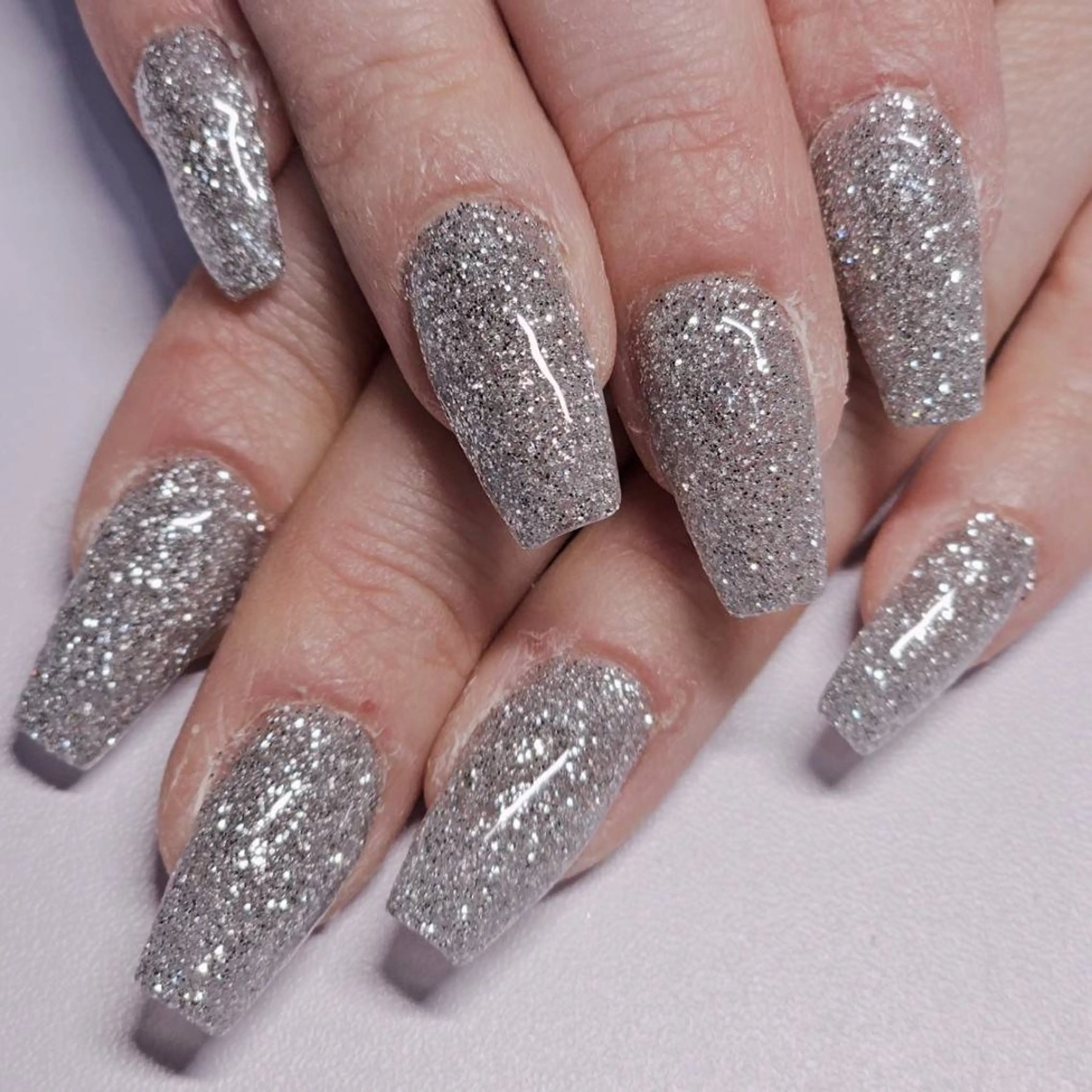 ネイル ラメ(グリッター) ワンカラーネイル シルバー ハンドネイル よしだ ひろきのネイルデザイン