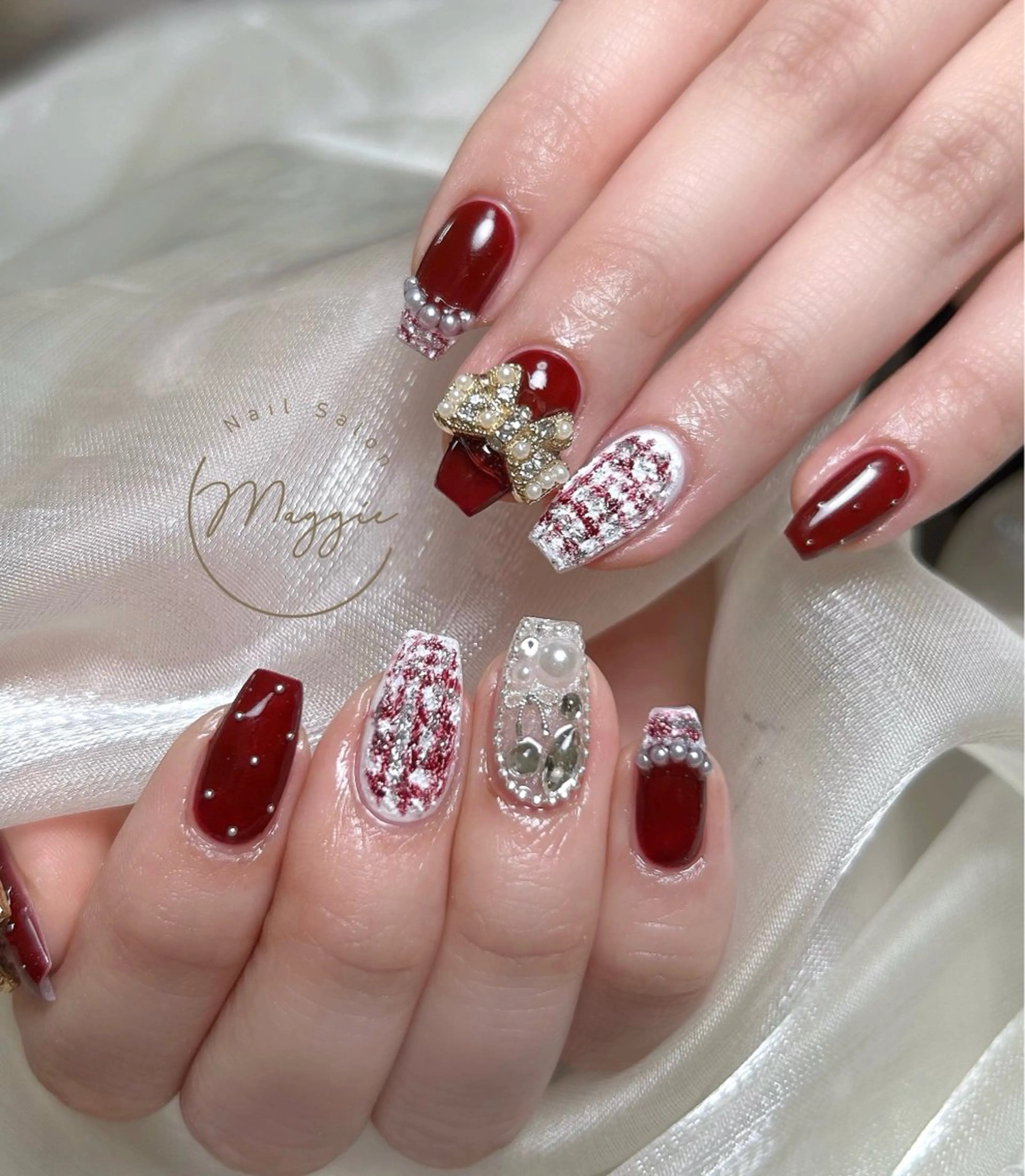 ネイル Maggie Nail🦩のネイルデザイン