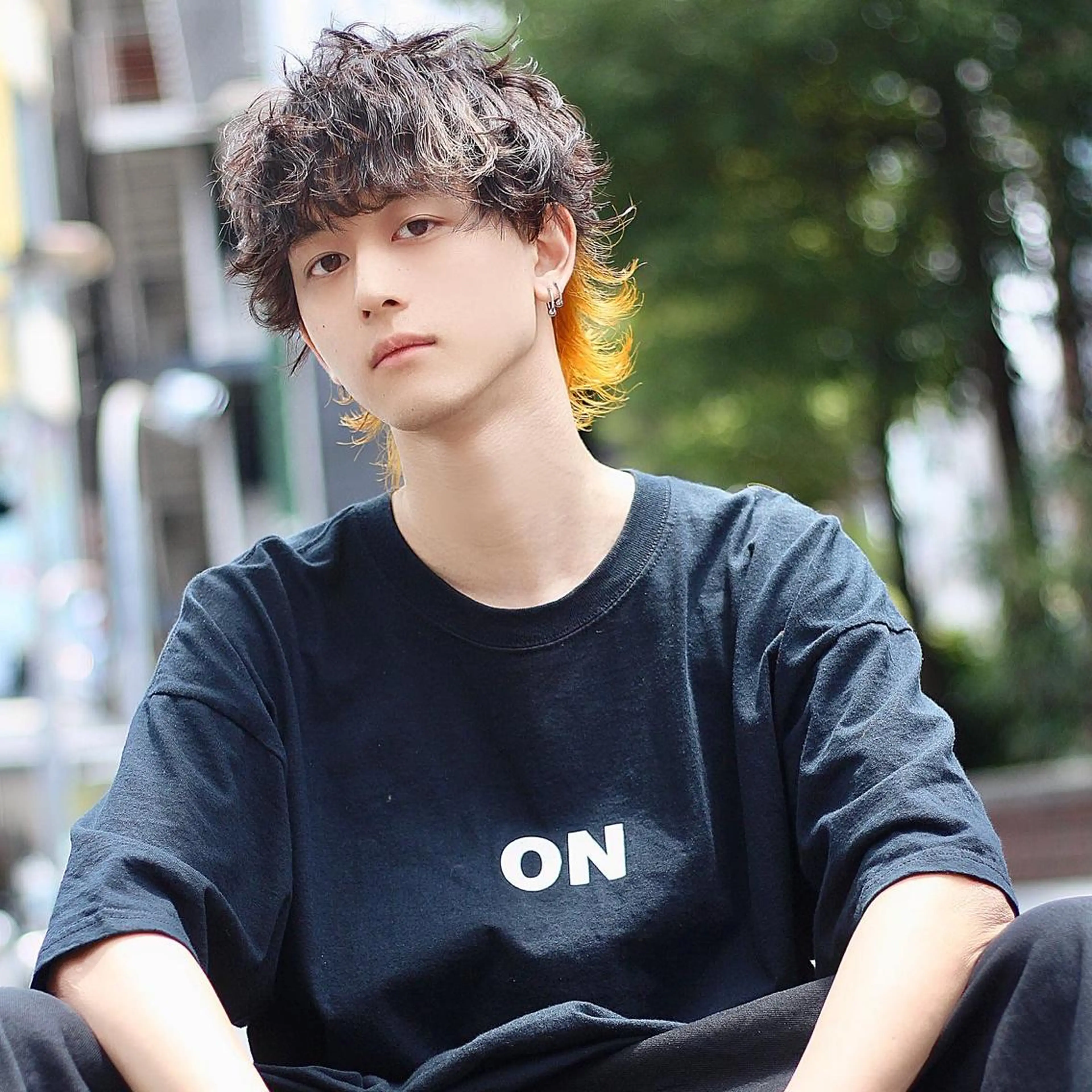 ショート カラー メンズ ウルフとハイトーン みっちー✂️のヘアスタイル