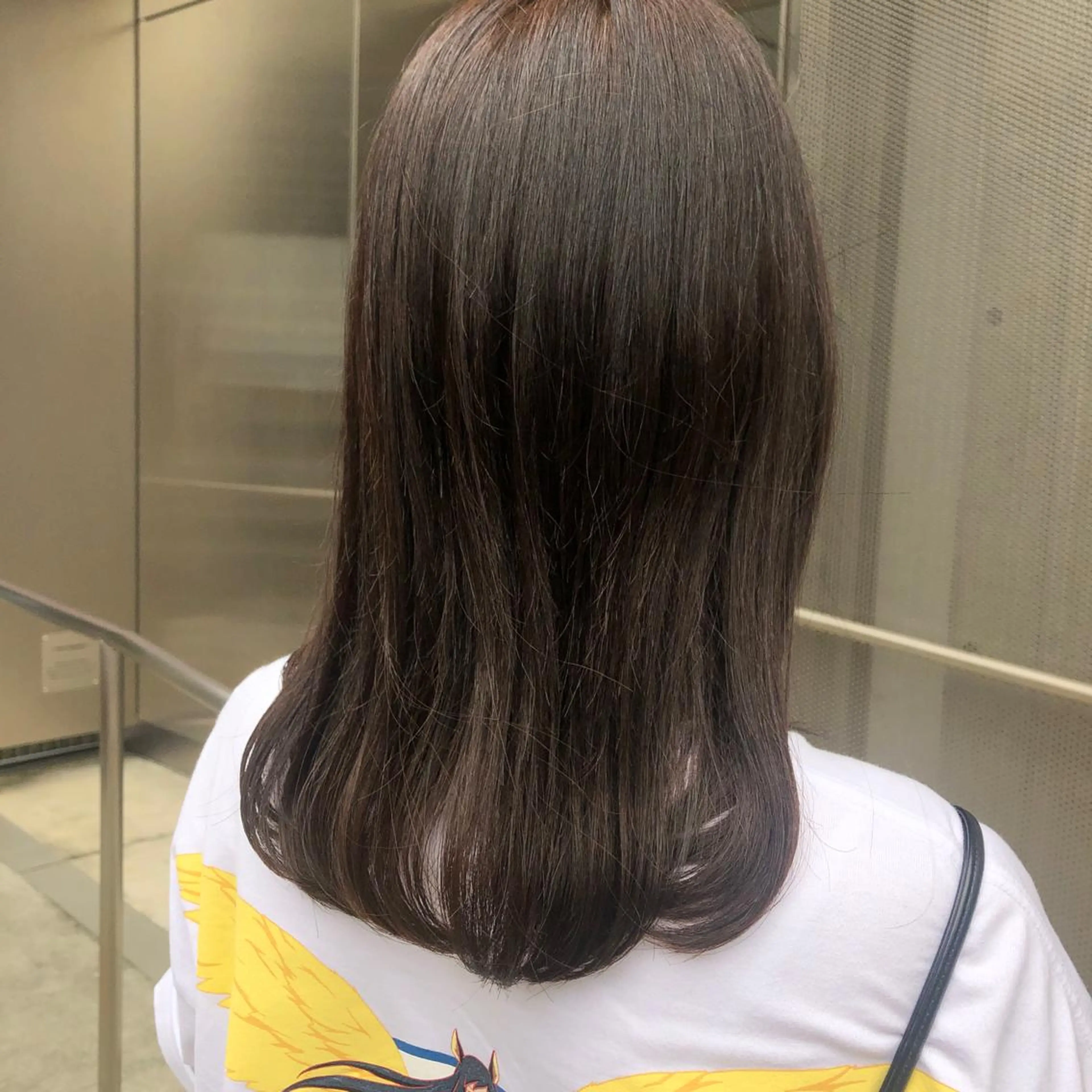 セミロング カラー ベージュカラー ブリーチ 透明感カラー ブリーチなしカラー 🎀髪質改善 そら🎀のヘアスタイル