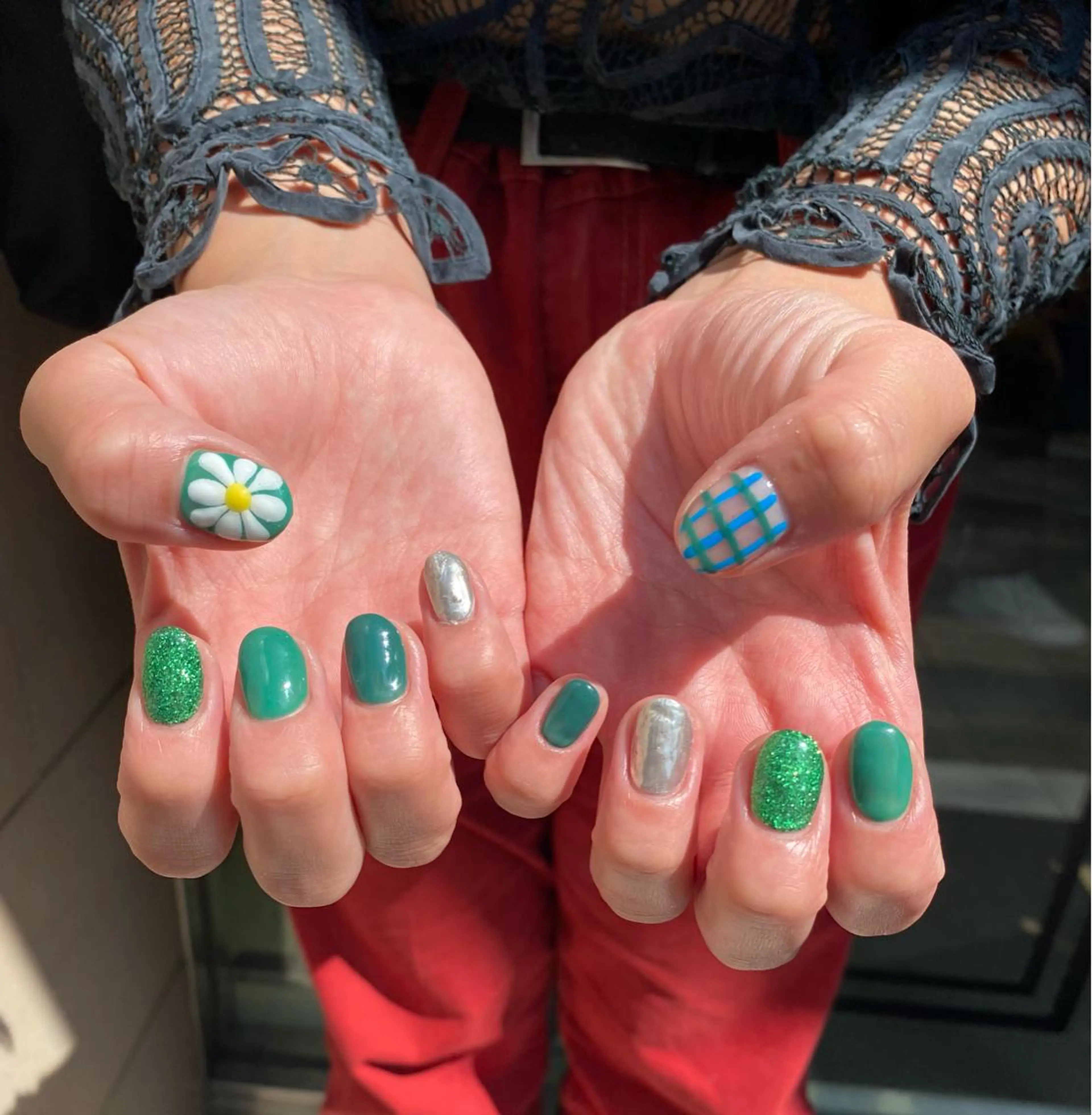 ネイル Lim五反田所属・TSUNA 🌙 Lim 五反田のマツエク・マツパデザイン