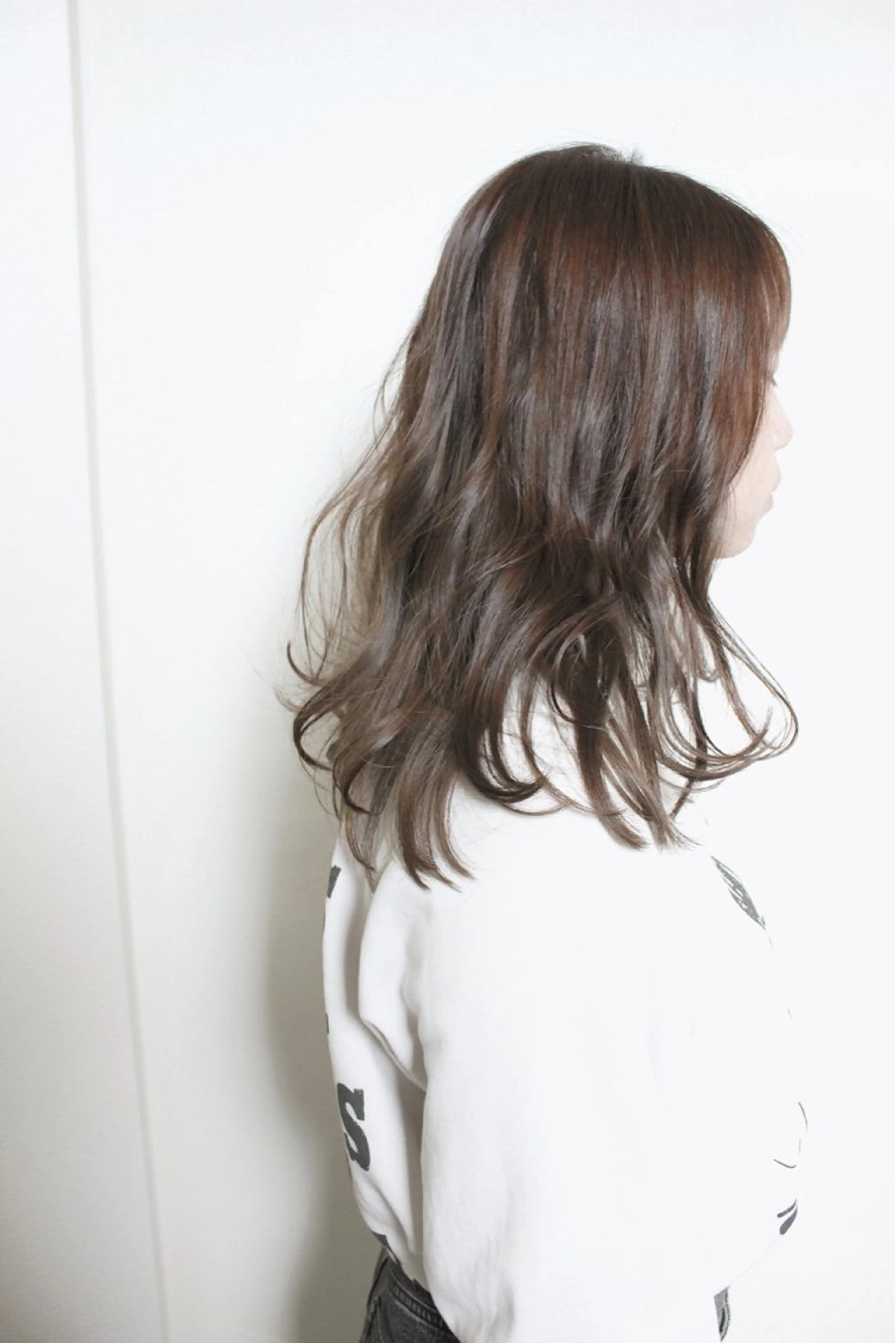 ミディアム カラー ベージュカラー ブラウンカラー カット ヘアカラー 土居 正季のヘアスタイル