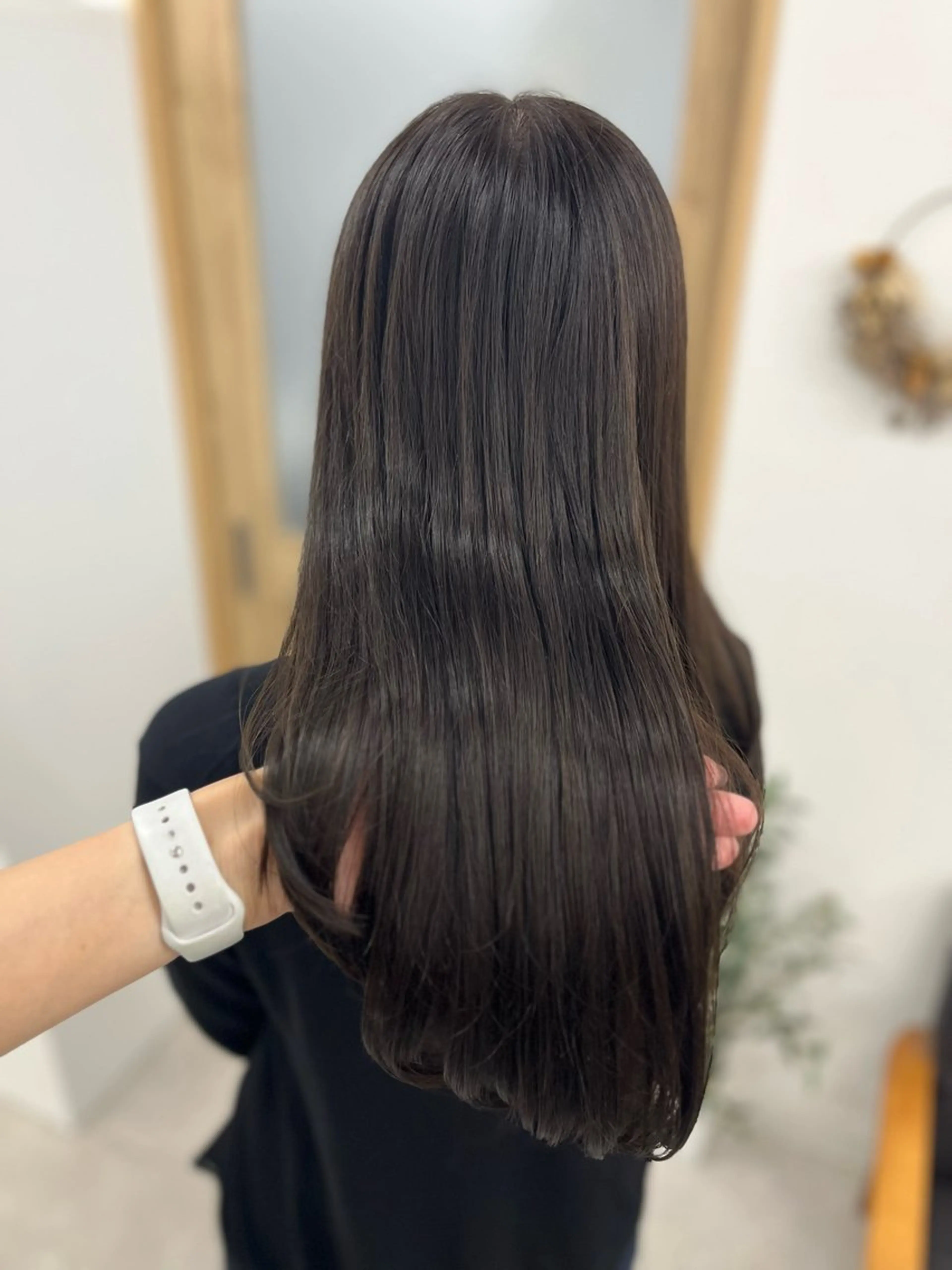 ロング カラー グレージュ オリーブグレージュ オリーブグレー カット ヘアカラー トリートメント 🫧ぷる艶カラー🫧 Yuubi🦩のヘアスタイル