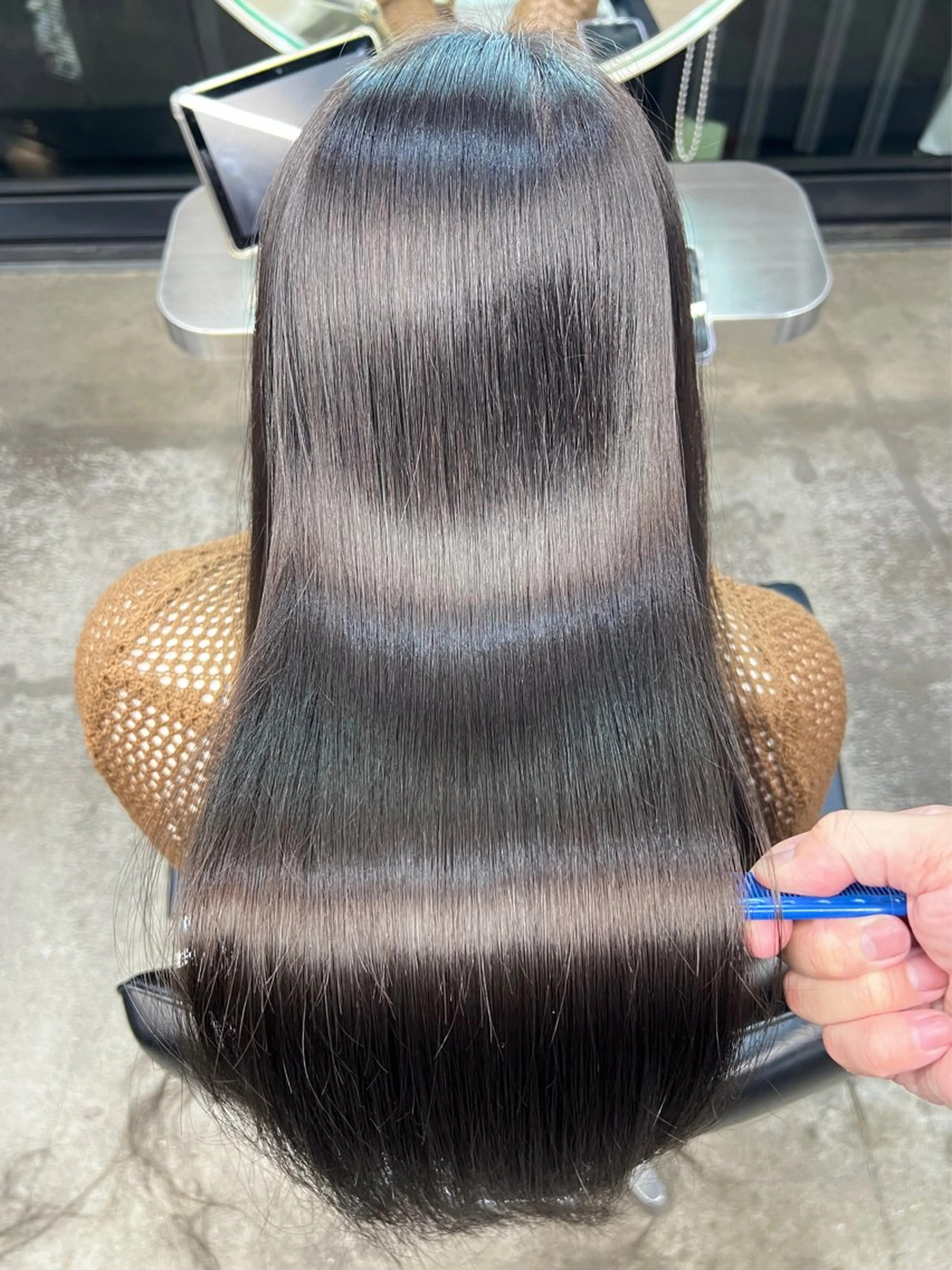 ロング カラー グレージュ ラベンダーカラー ラベンダーグレージュ ラベンダーグレー トリートメント カット ヘアカラー トリートメント 前髪/顔まわりカット 艶髪/髪質改善/縮毛のヘアスタイル