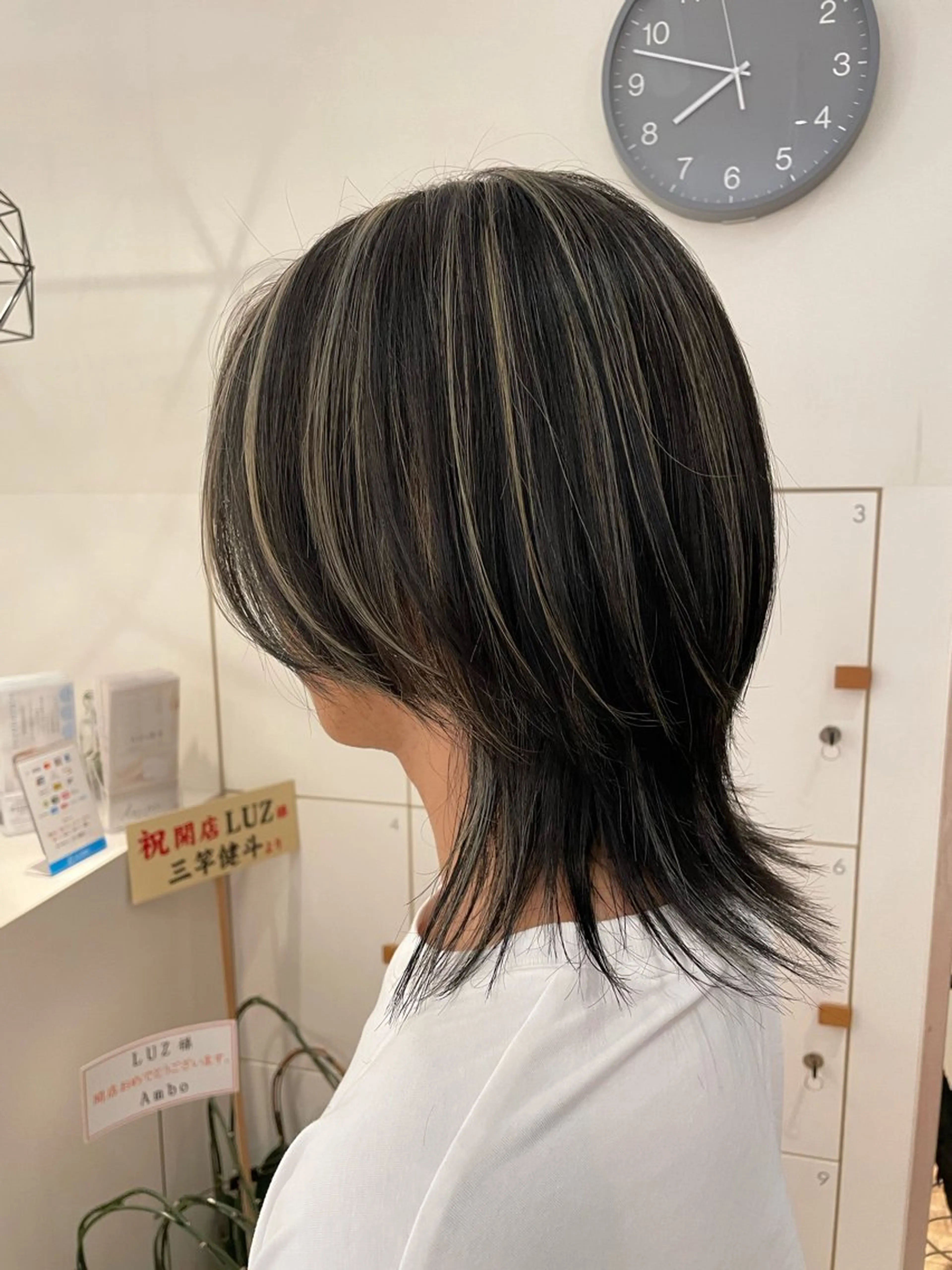 ミディアム カラー ハイライトカラー ハイライト ブリーチ👩‍🦳/ ‪✂︎MANAMIのヘアスタイル