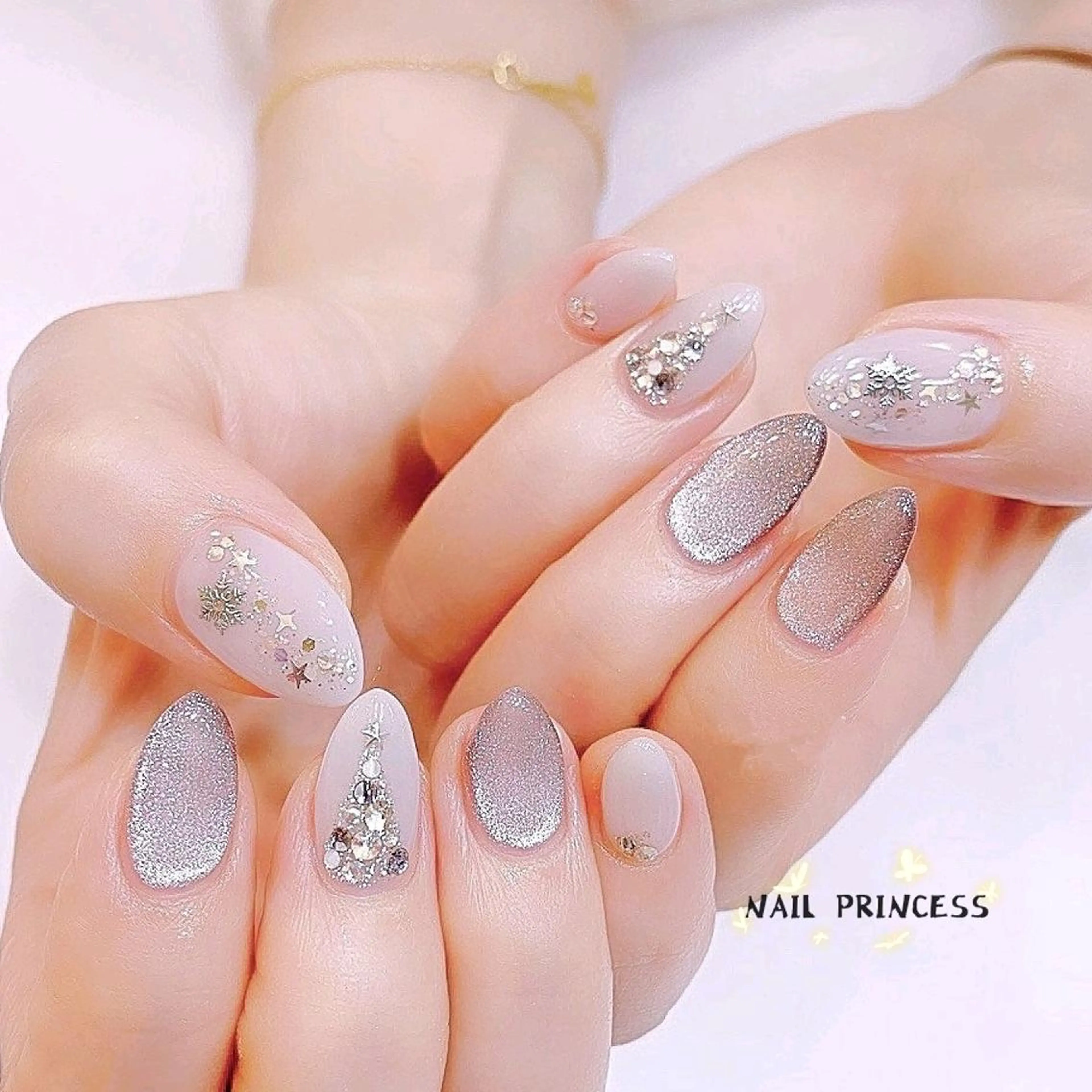 ネイル オーロラネイル ジェルネイル マグネットネイル シンプルネイル ブライダルネイル NailPrincess所属・princess スカルプ専門店のネイルデザイン