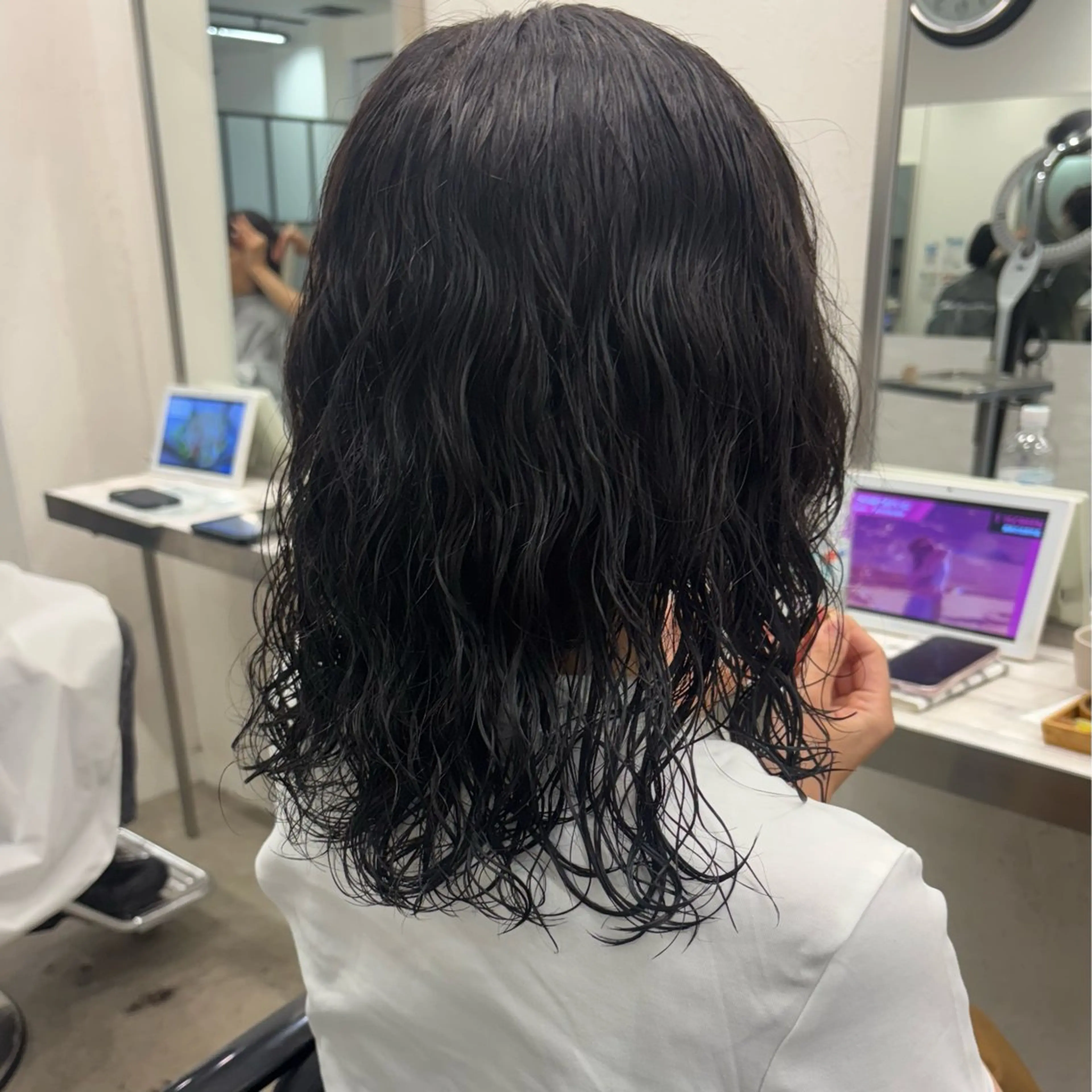 セミロング パーマ 髪質改善ストレート /暖色カラー🎀🪞のヘアスタイル