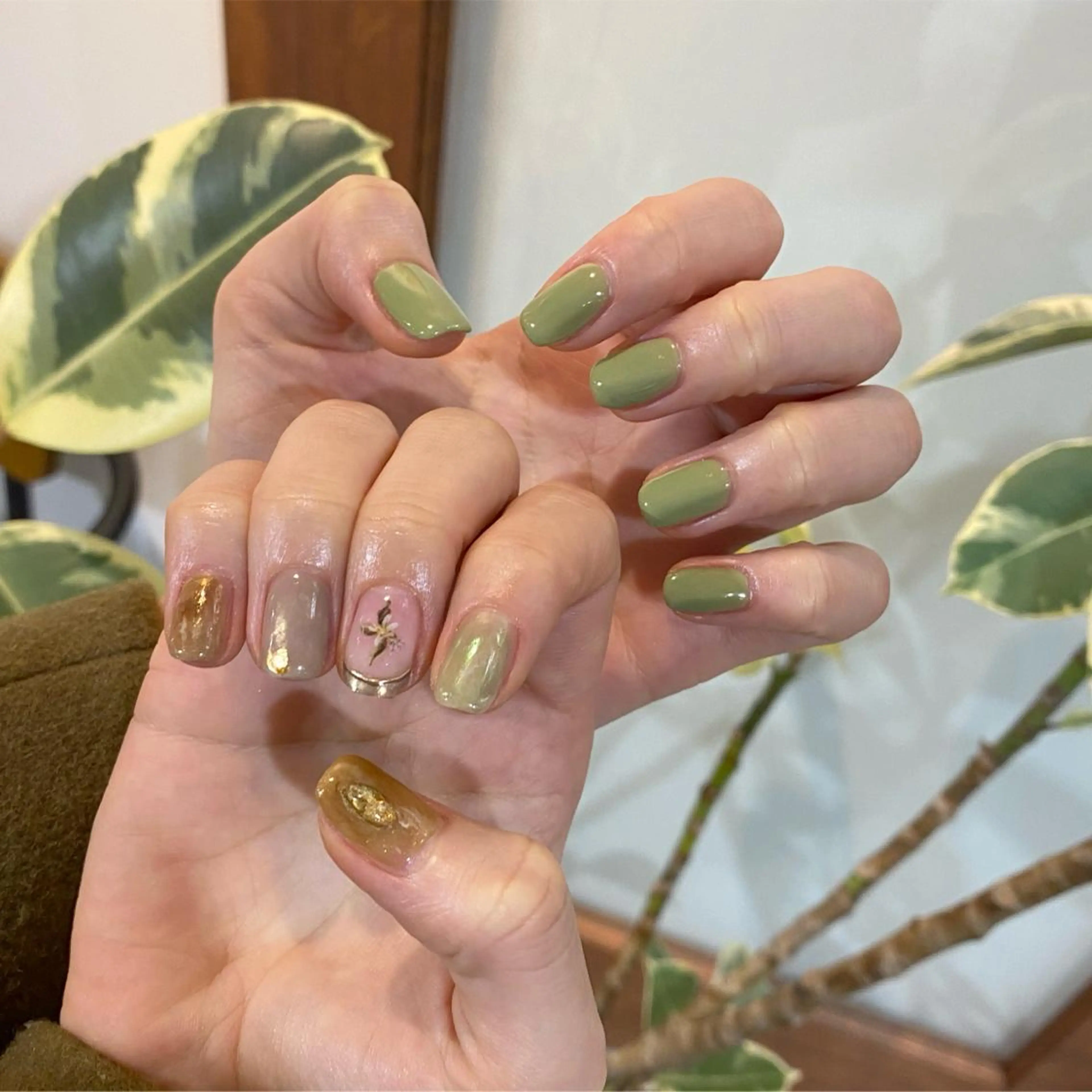 ネイル ピスタチオネイル ハンドネイル nable.所属・栗林 実莉のネイルデザイン