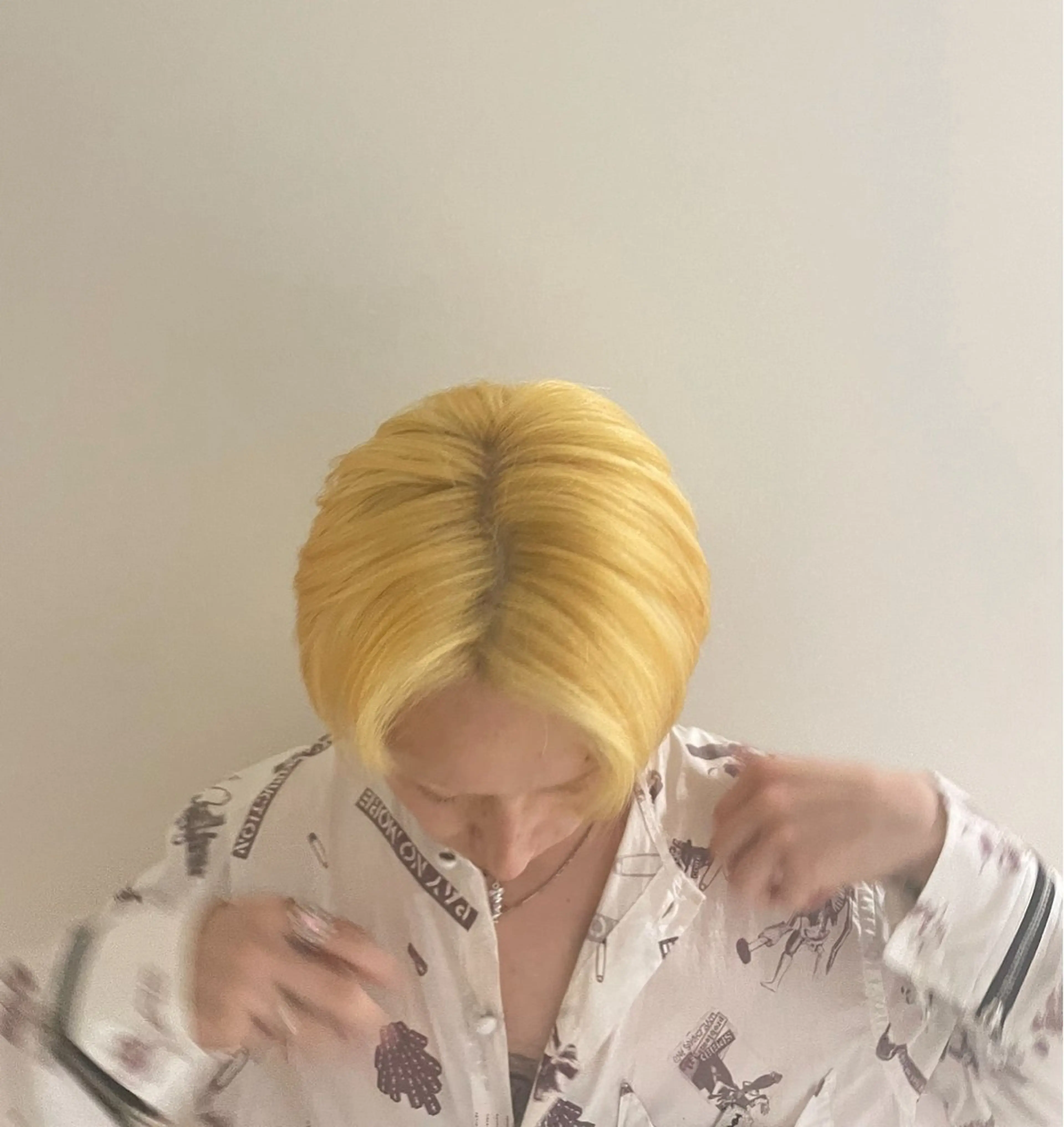 カラー メンズ 抜きっぱなしブロンド ブロンド カット ヘアカラー ANY/メンズ特化/ シバヤ　ユウキのヘアスタイル