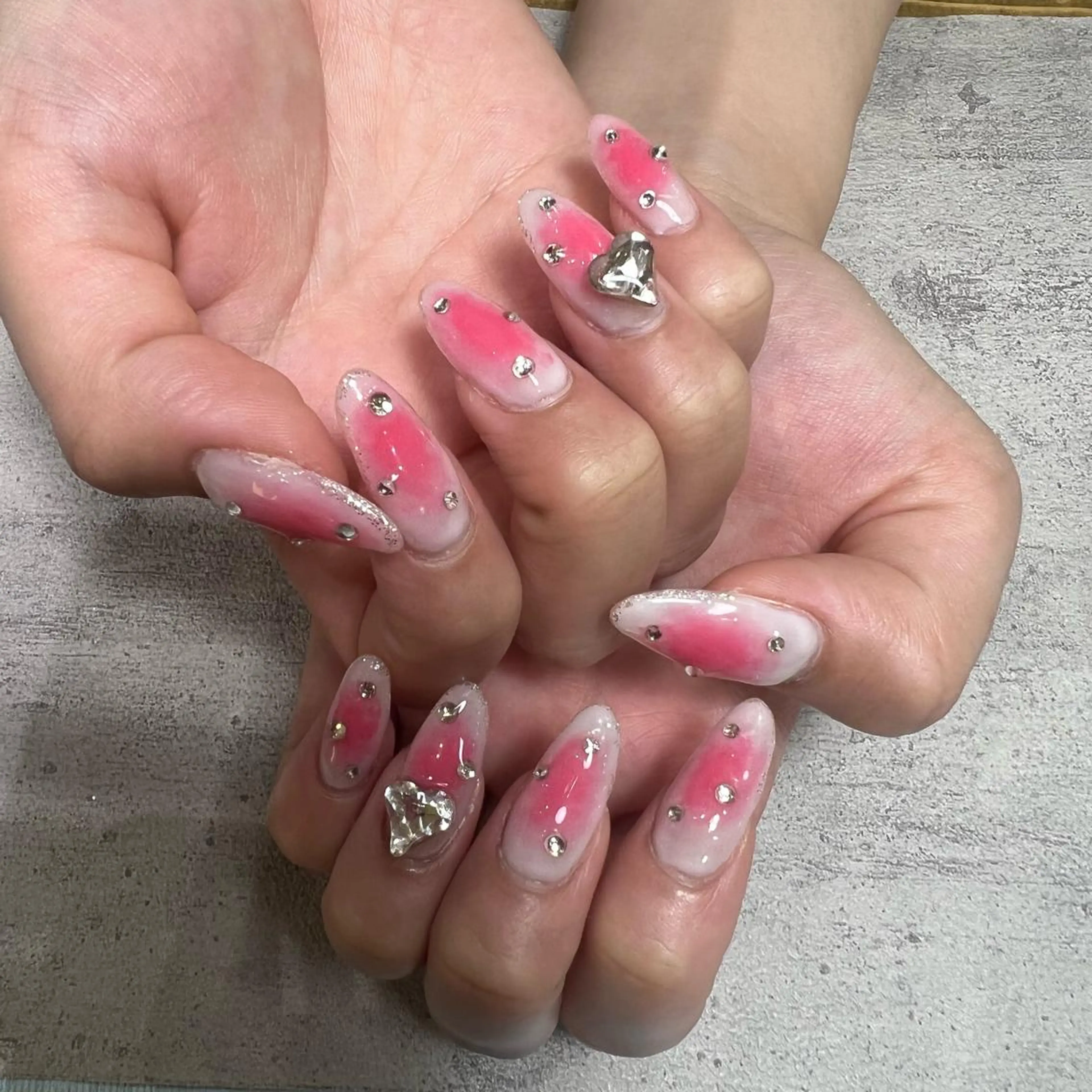 ネイル Rire_eye+beauty_nail所属・Rire_ nail_yukiのネイルデザイン