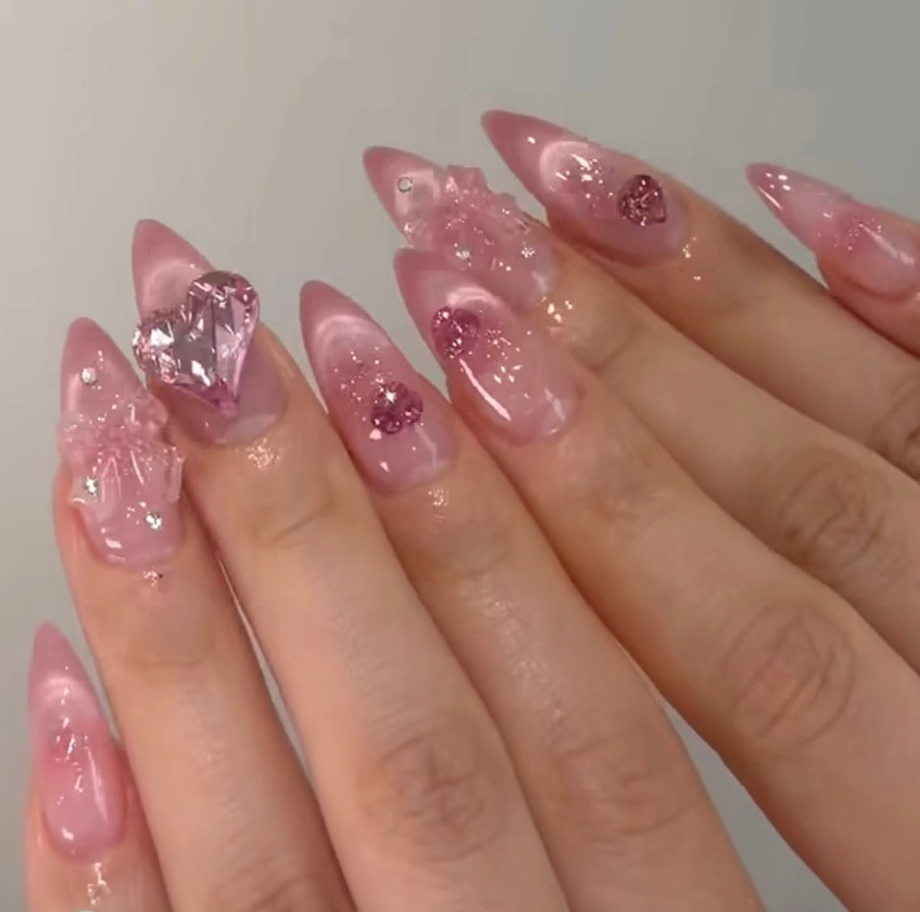 ネイル ハンドネイル NiJi Nailsのネイルデザイン