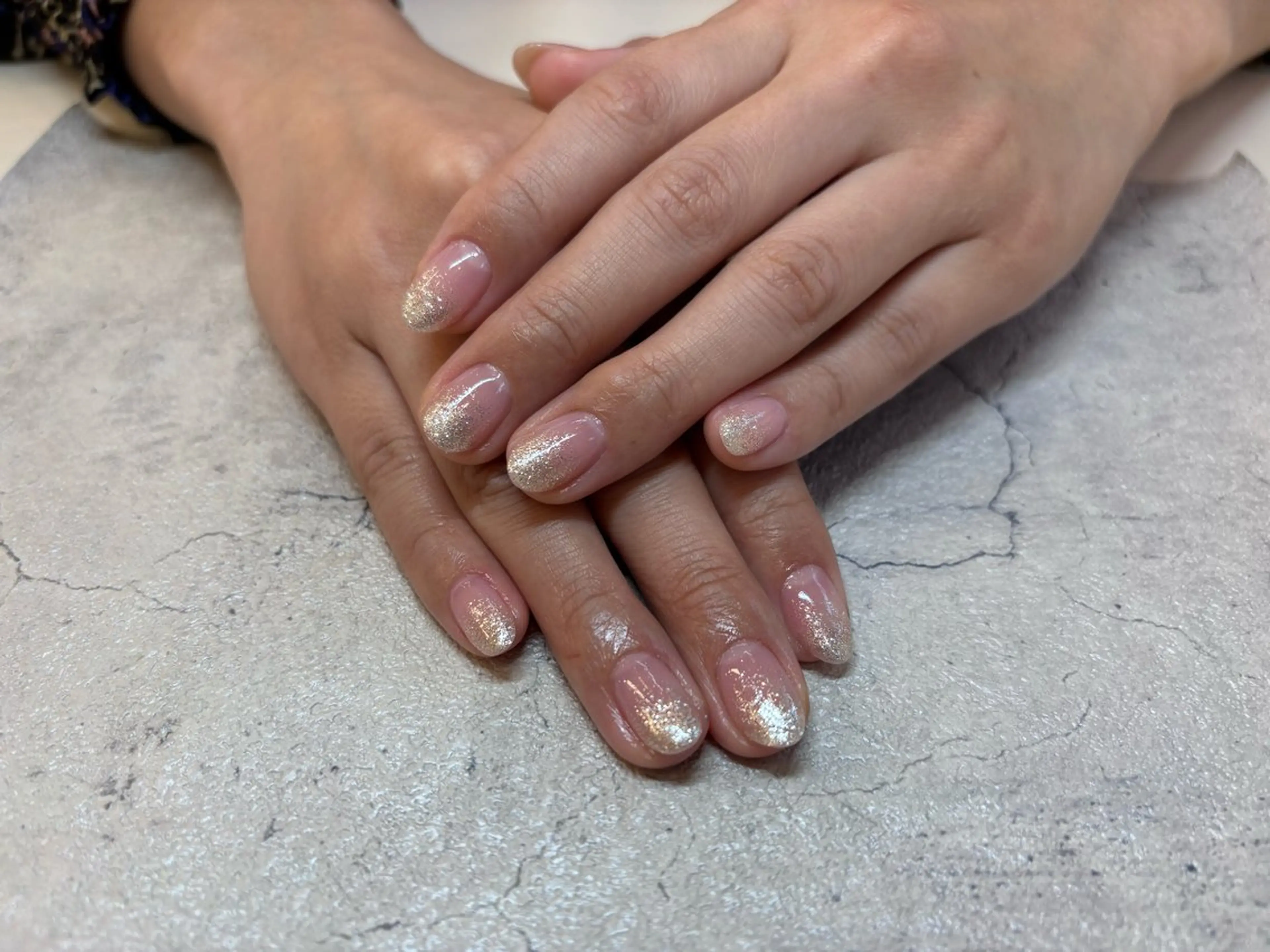 ネイル グラデーション ラメ(グリッター) ラメグラデーション 松本 花奈のネイルデザイン