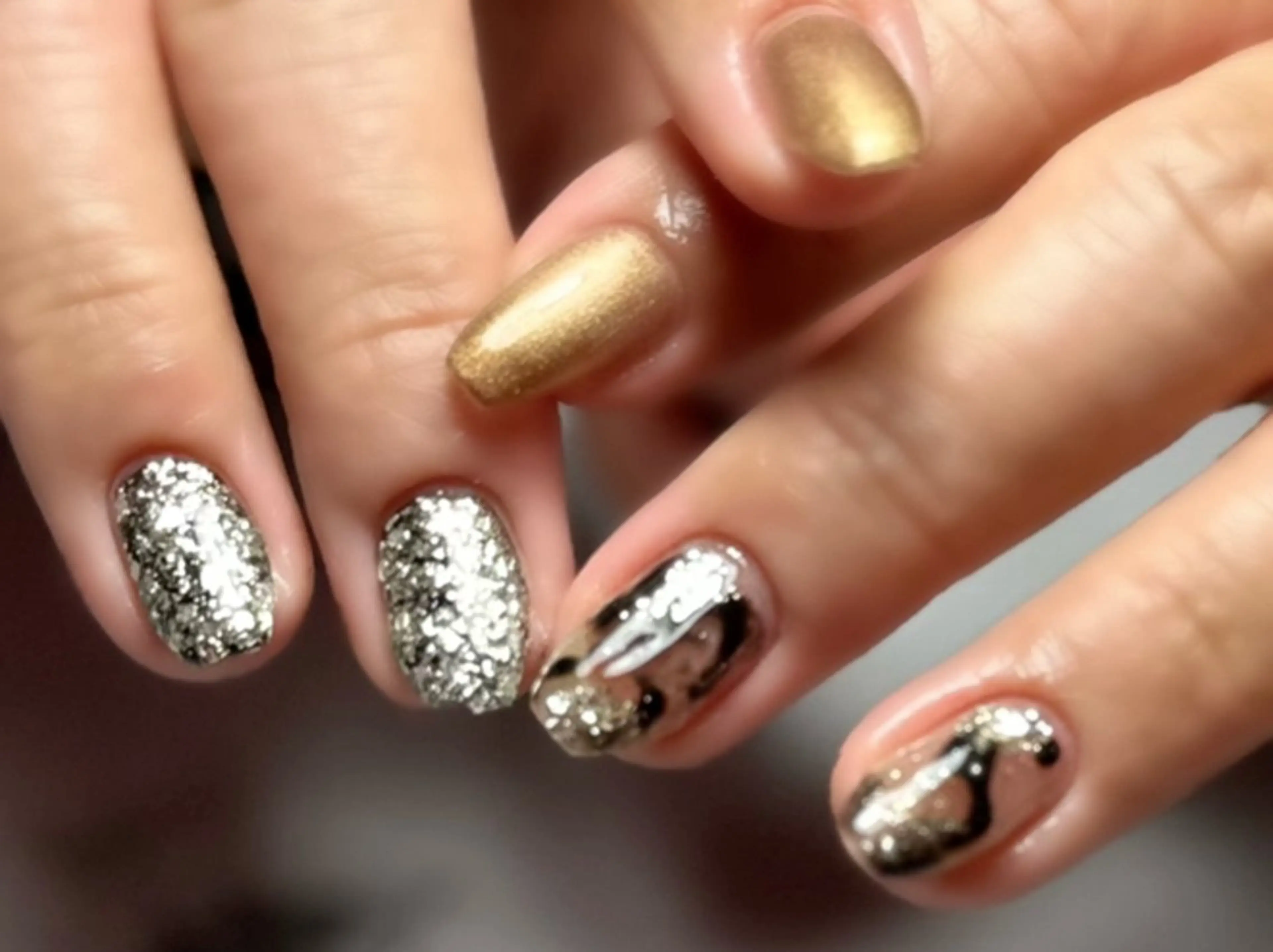 ネイル 新山 聖のネイルデザイン