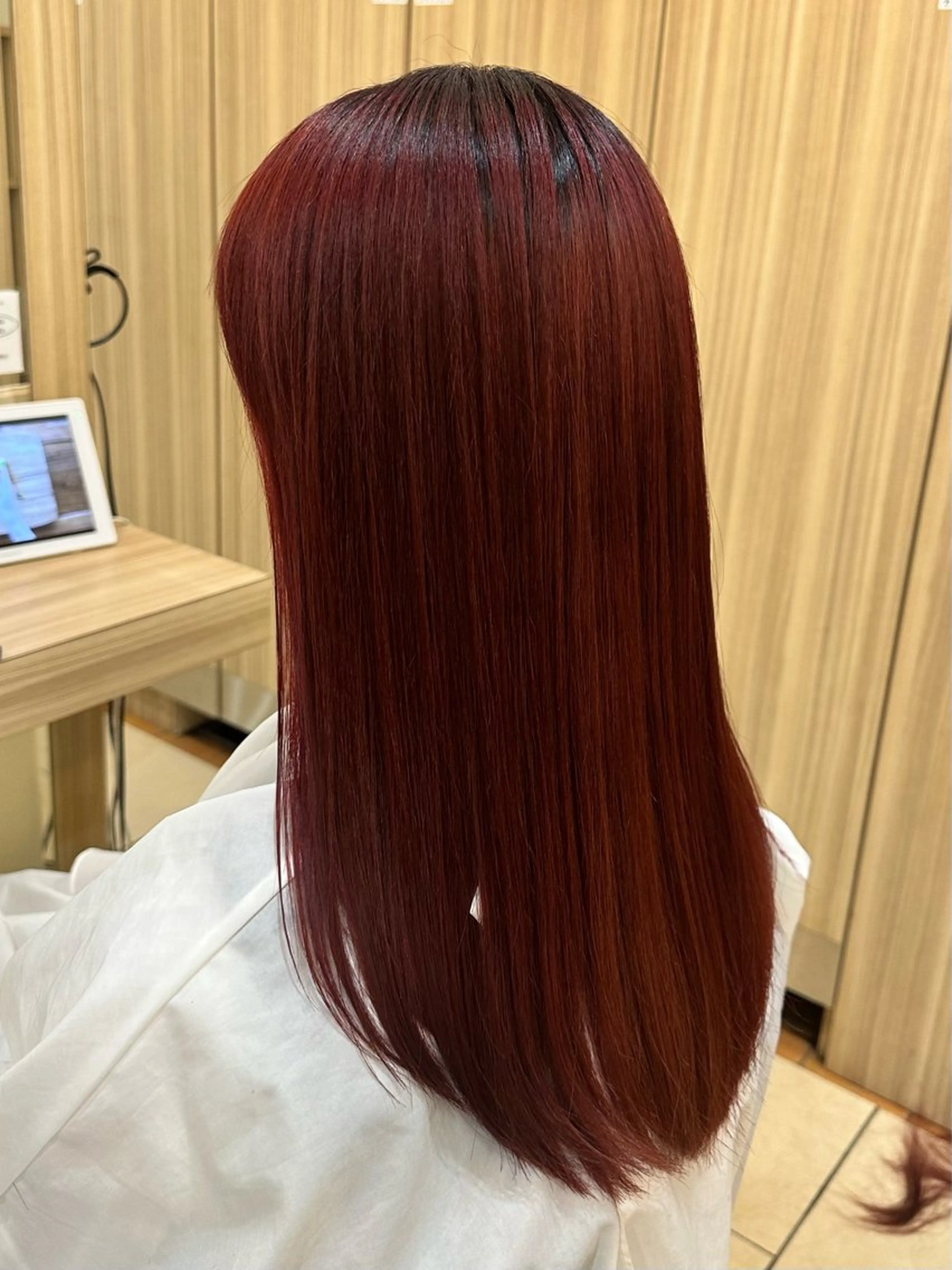 ロング カラー プログレス小平小川所属・フェザー/波巻き 雫石大夢のヘアスタイル