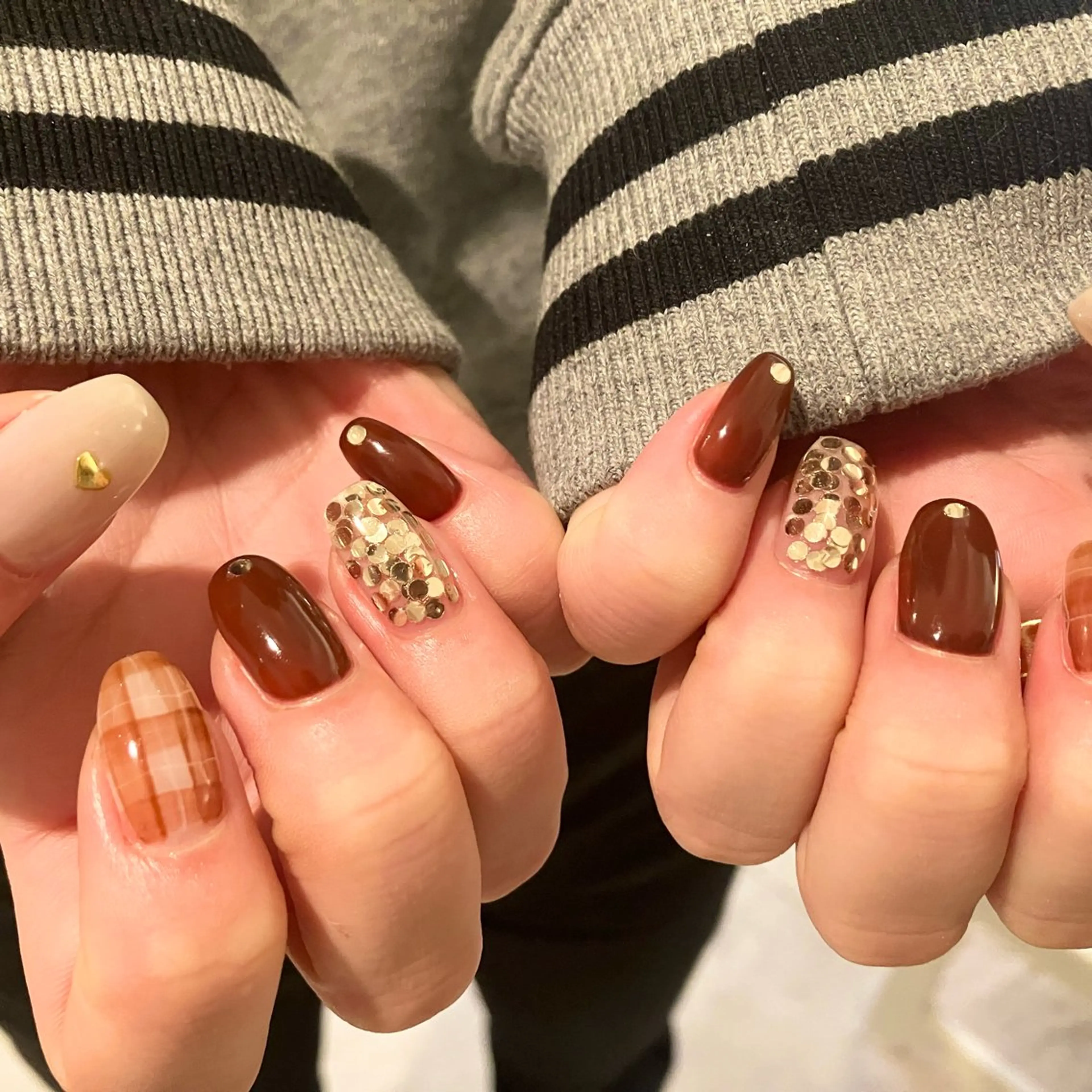 ネイル ハンドネイル ウシク ミユキのネイルデザイン