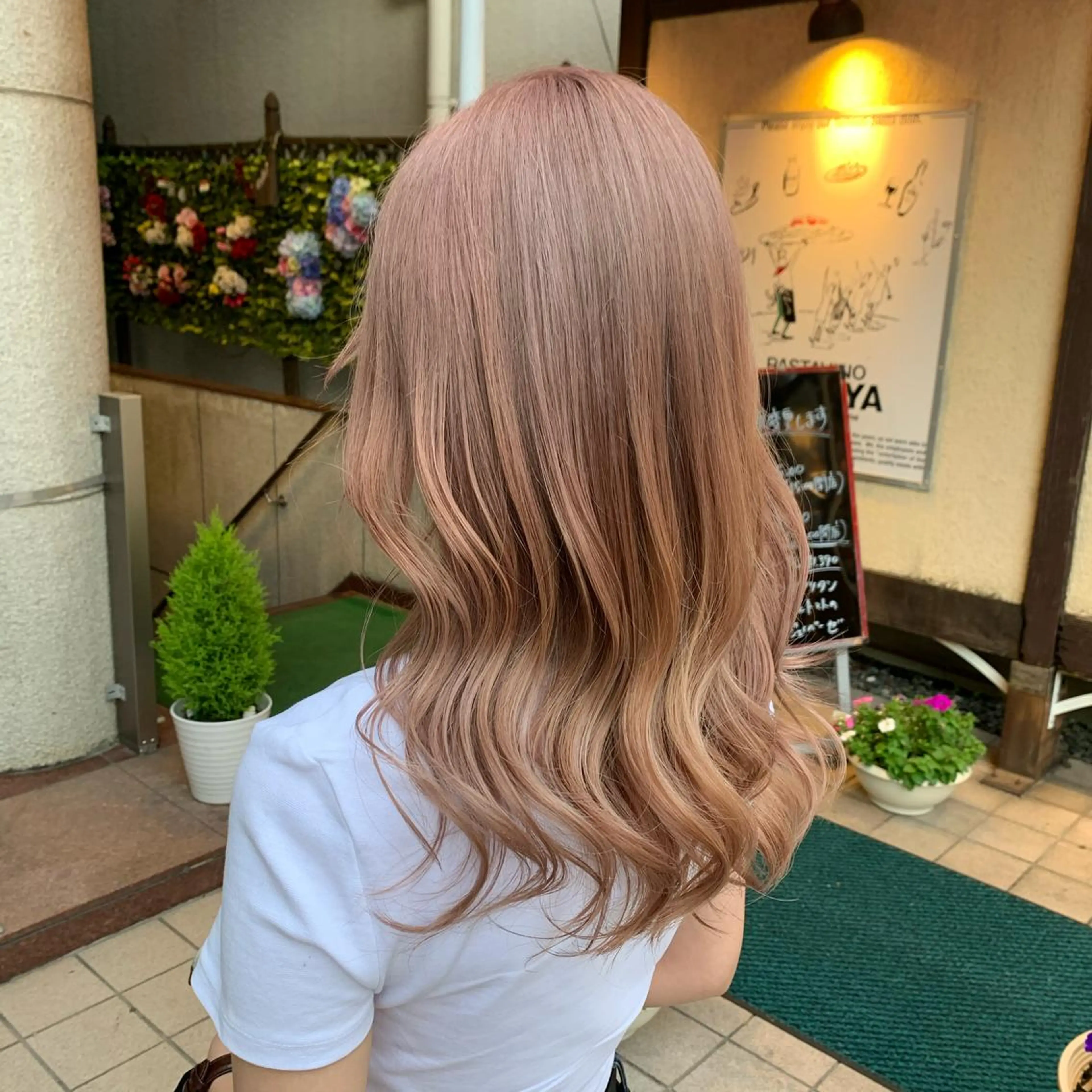 ロング カラー ベージュカラー ブリーチ ケアブリーチ ピンクカラー ピンクベージュ Nanase ♡のヘアスタイル