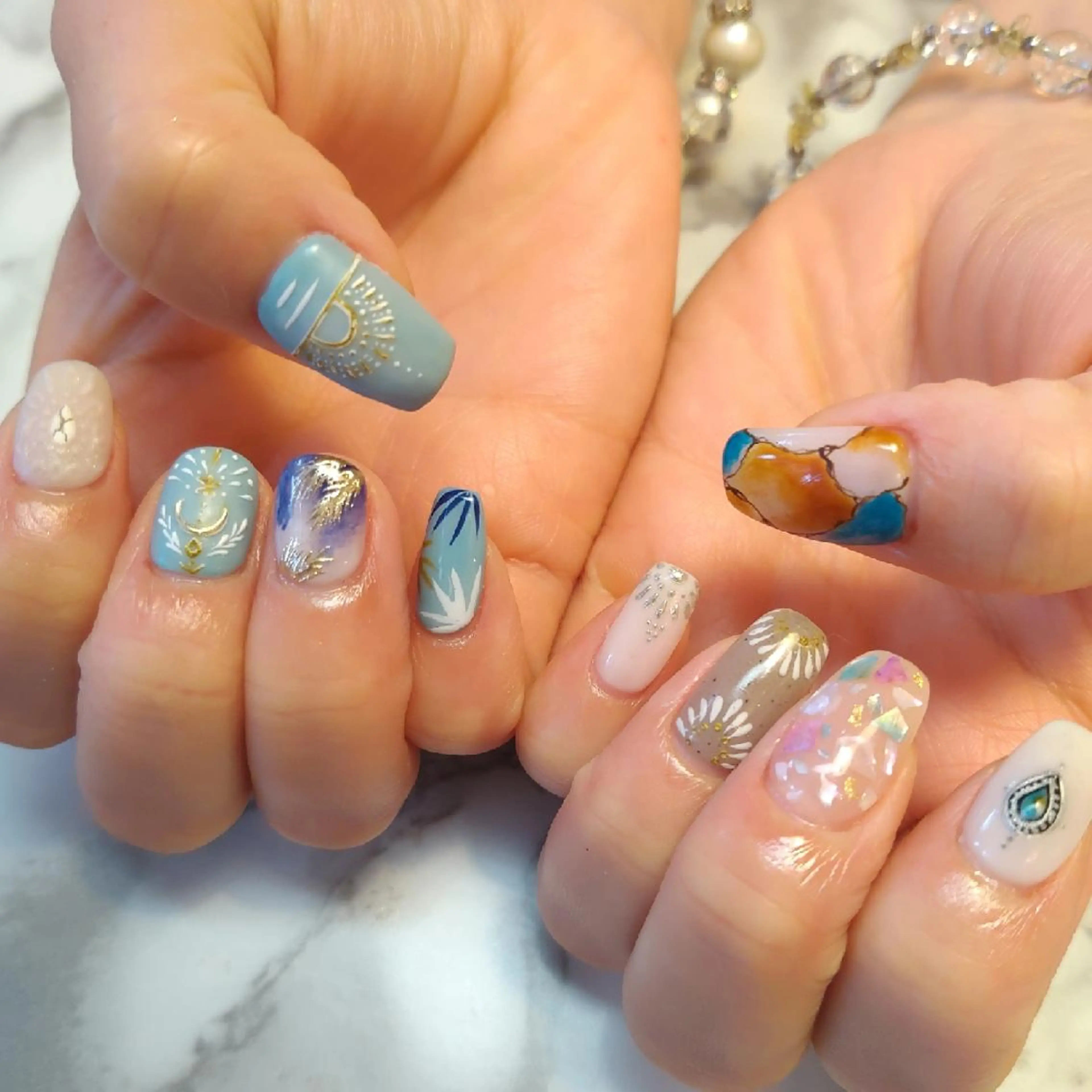 ネイル 持ち込み ジェヌインネイル 河内のネイルデザイン