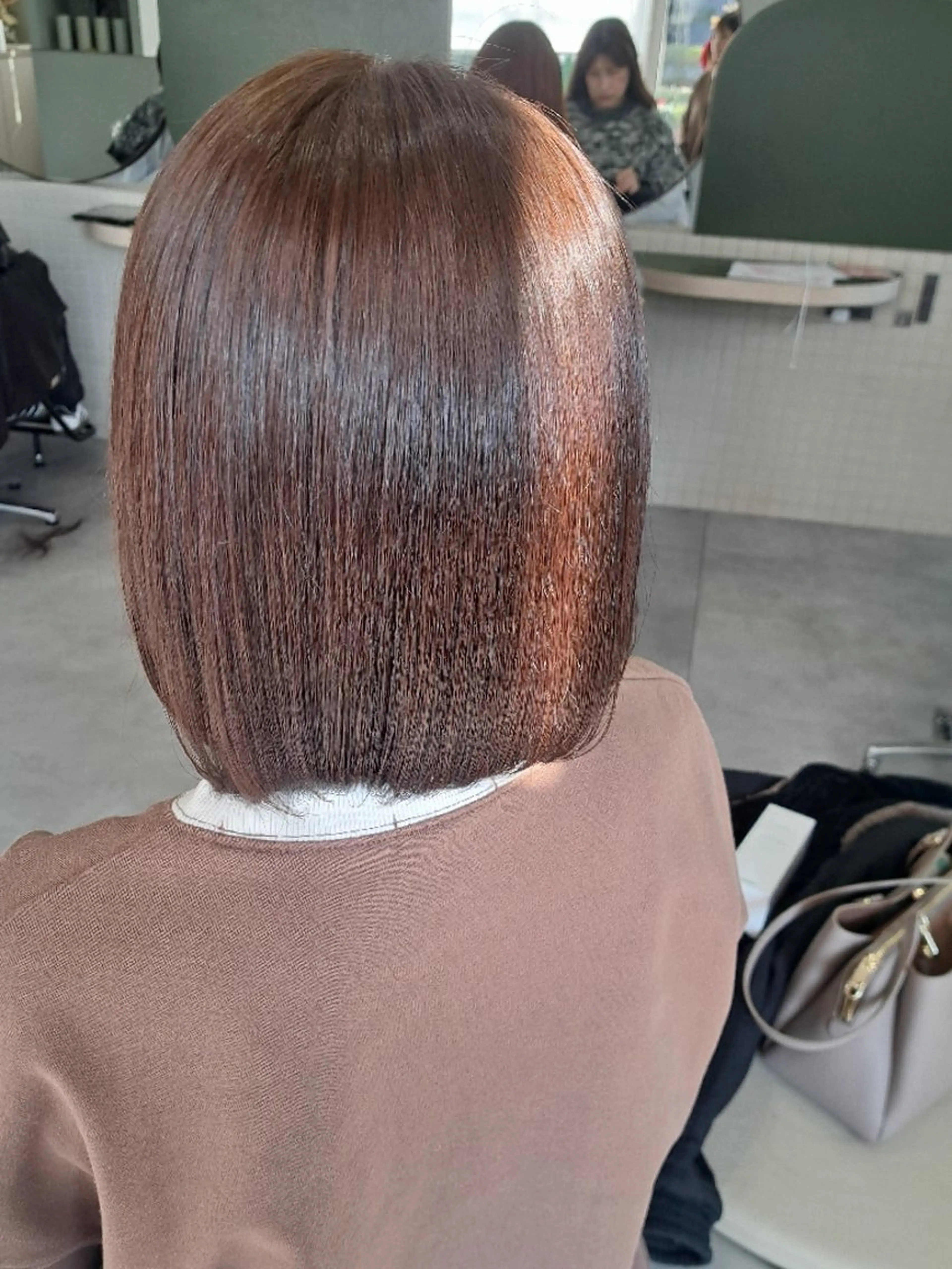 ミディアム カラー カット ヘアカラー 徳永 小想のヘアスタイル