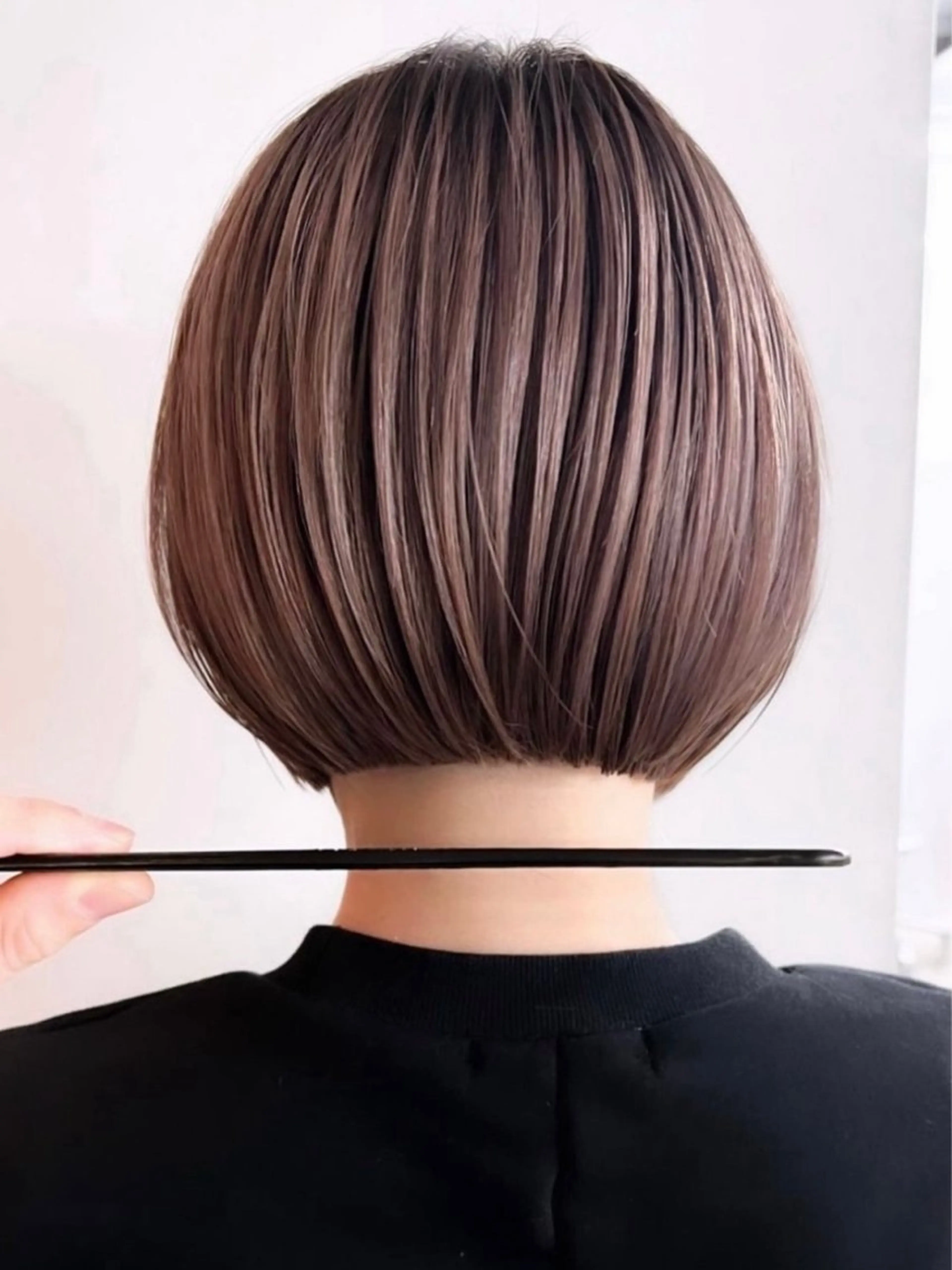 ショート ショートボブ ボブ ハイライト 髪質改善 レイヤーカット カット ヨシミ カズヤのヘアスタイル