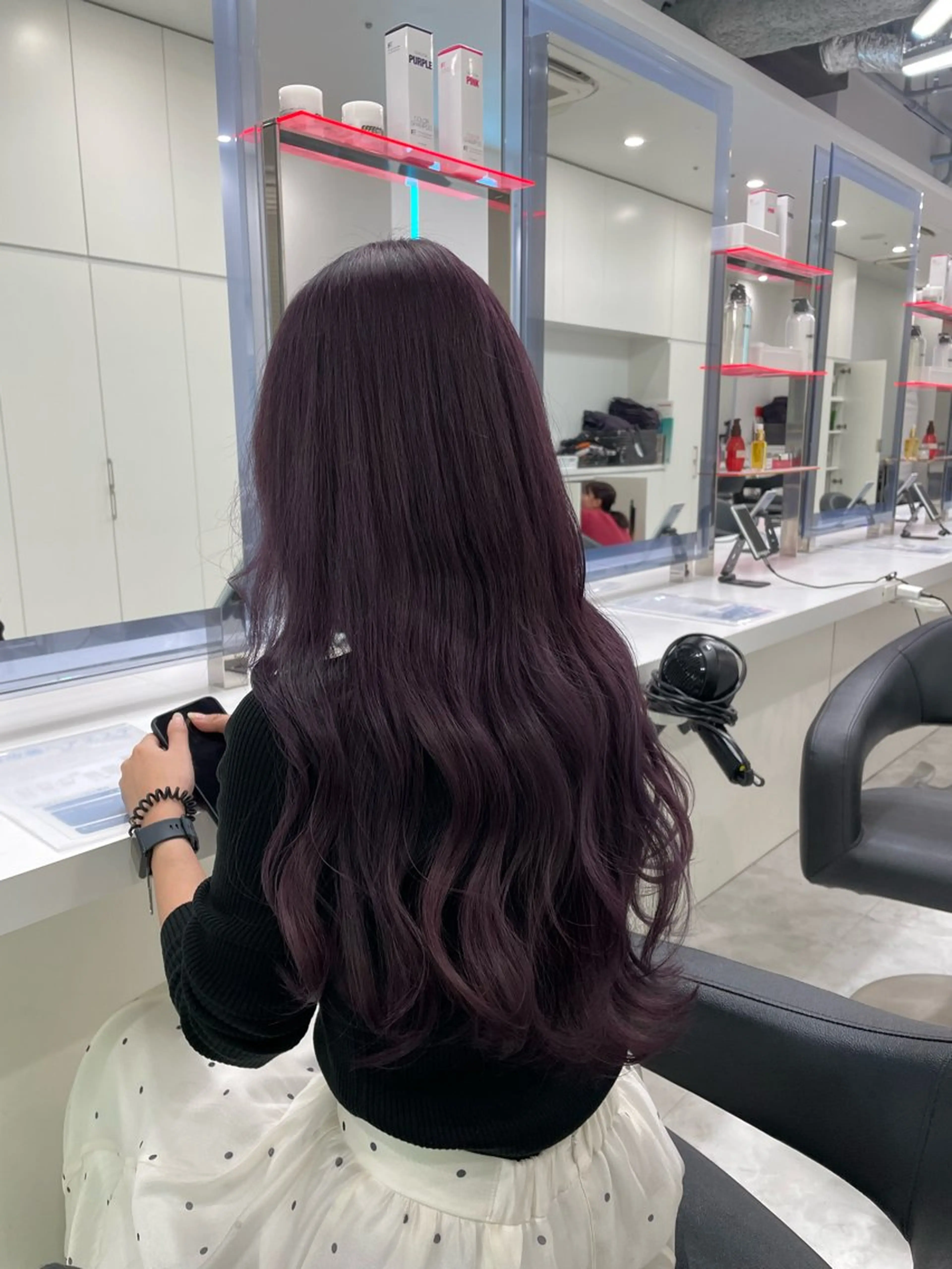 【🤍メニュー迷ってる方🤍】カット➕ワンカラー➕ハホニコトリートメント➕コテ巻き🐰🤍の写真