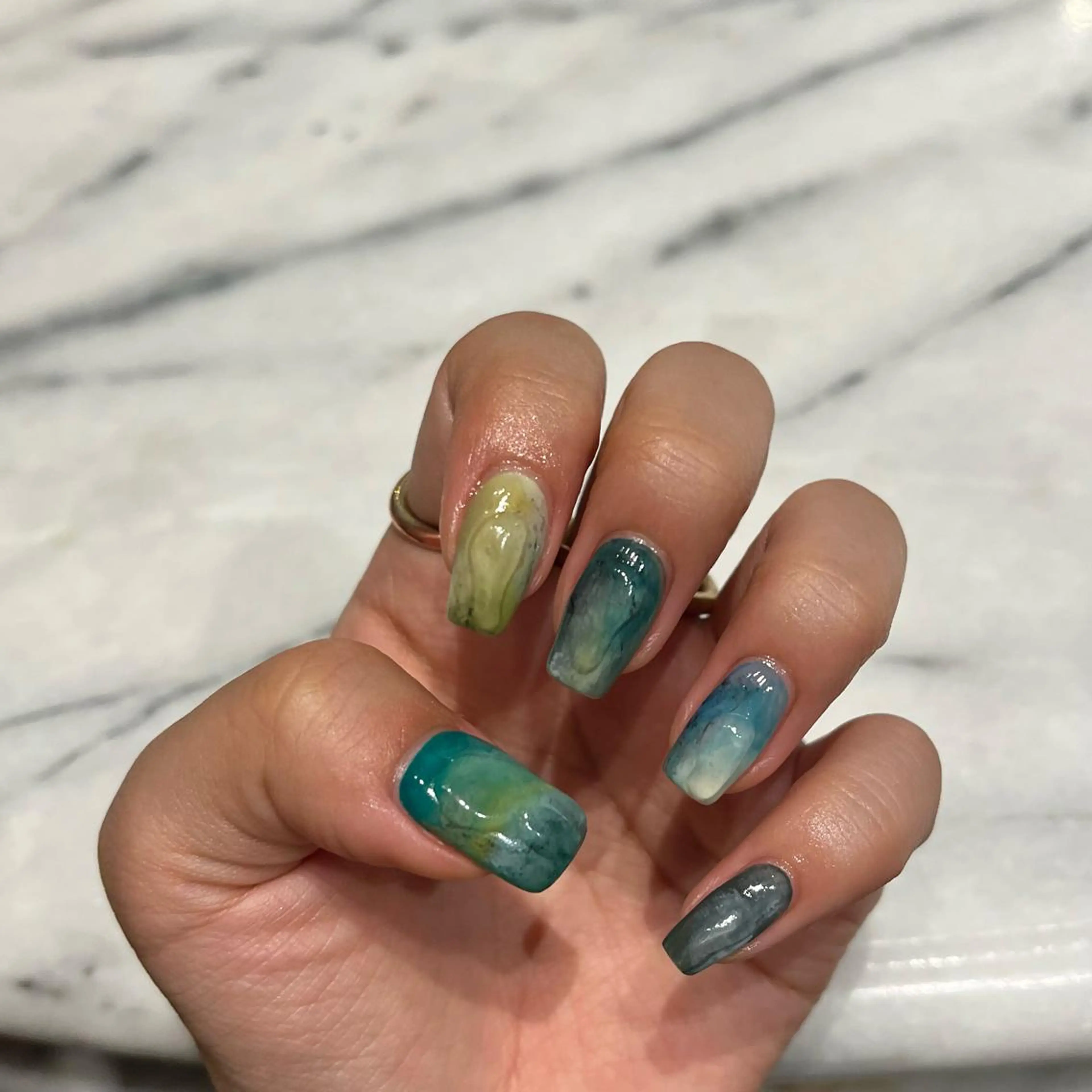 ネイル ハンドネイル Trico Antique所属・岩本 杏のネイルデザイン