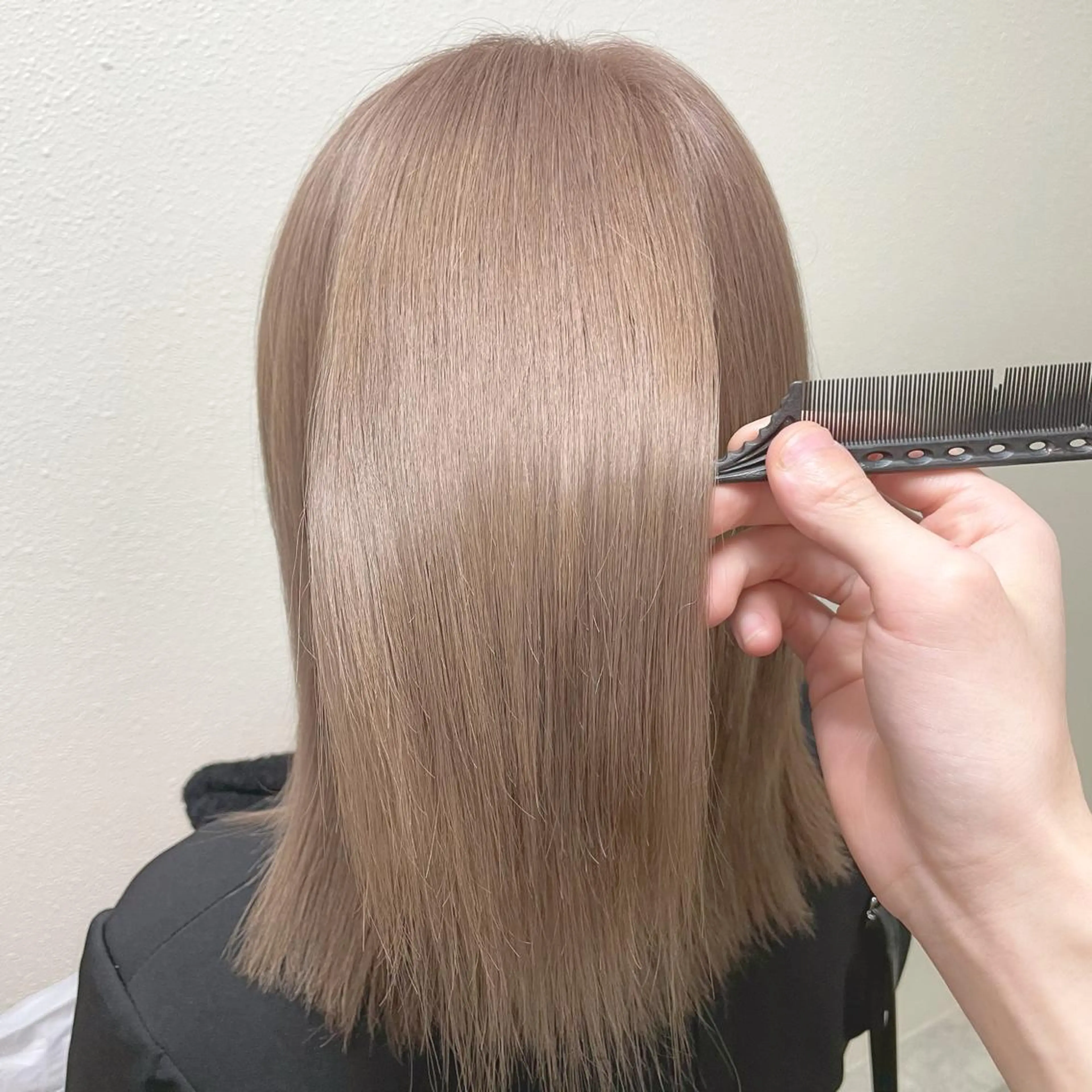 ミディアム カラー パーマ ヘアアレンジ メンズ キッズ ネイル マツエク・マツパ メンズブリーチ メンズハイライト メンズインナーカラー メンズ韓国風 アディクシーカラー 韓国ボブ/髪質改善 ニュアンス特化RYOのヘアスタイル