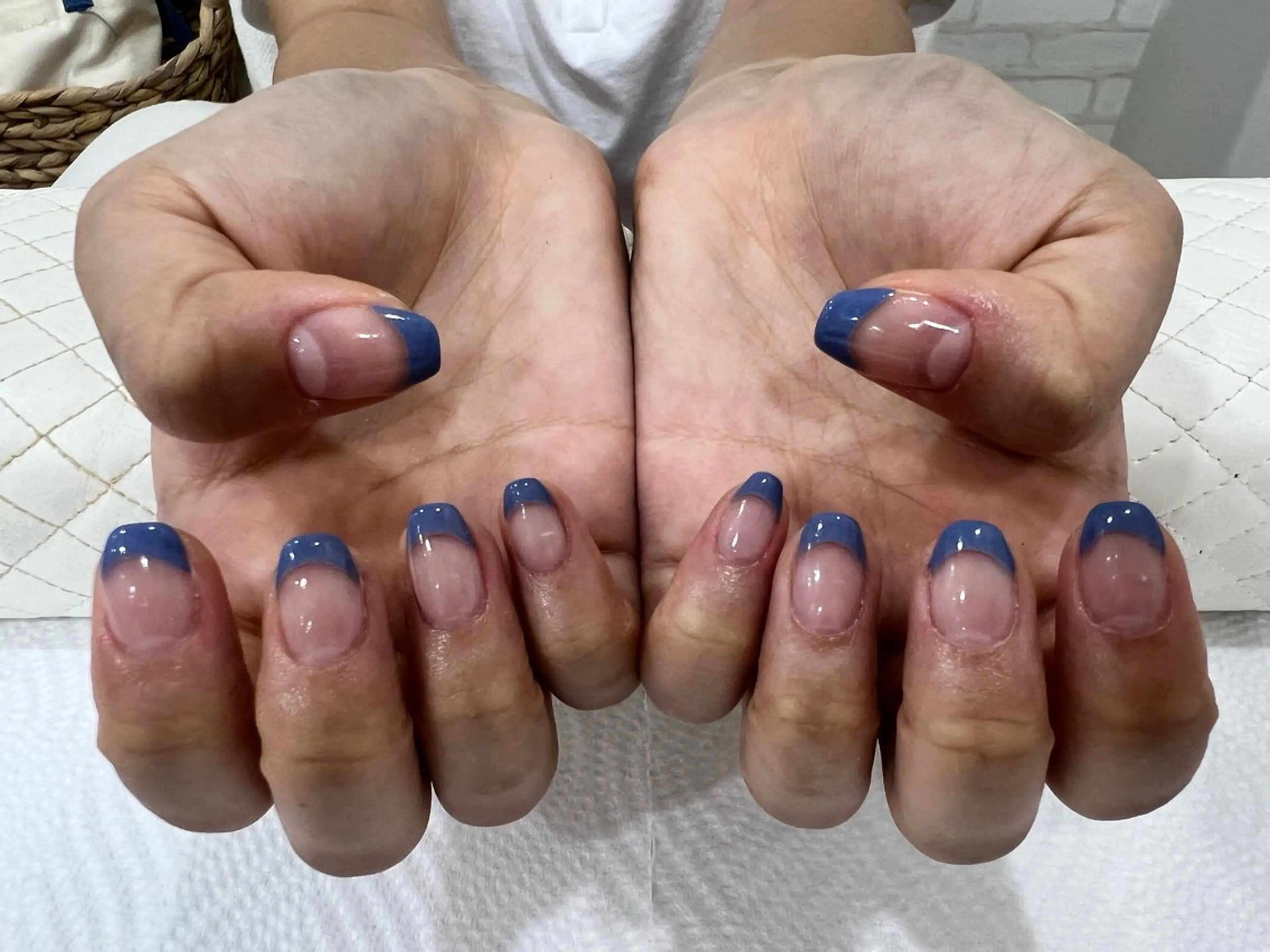 ネイル フレンチネイル un Riche 大滝のネイルデザイン