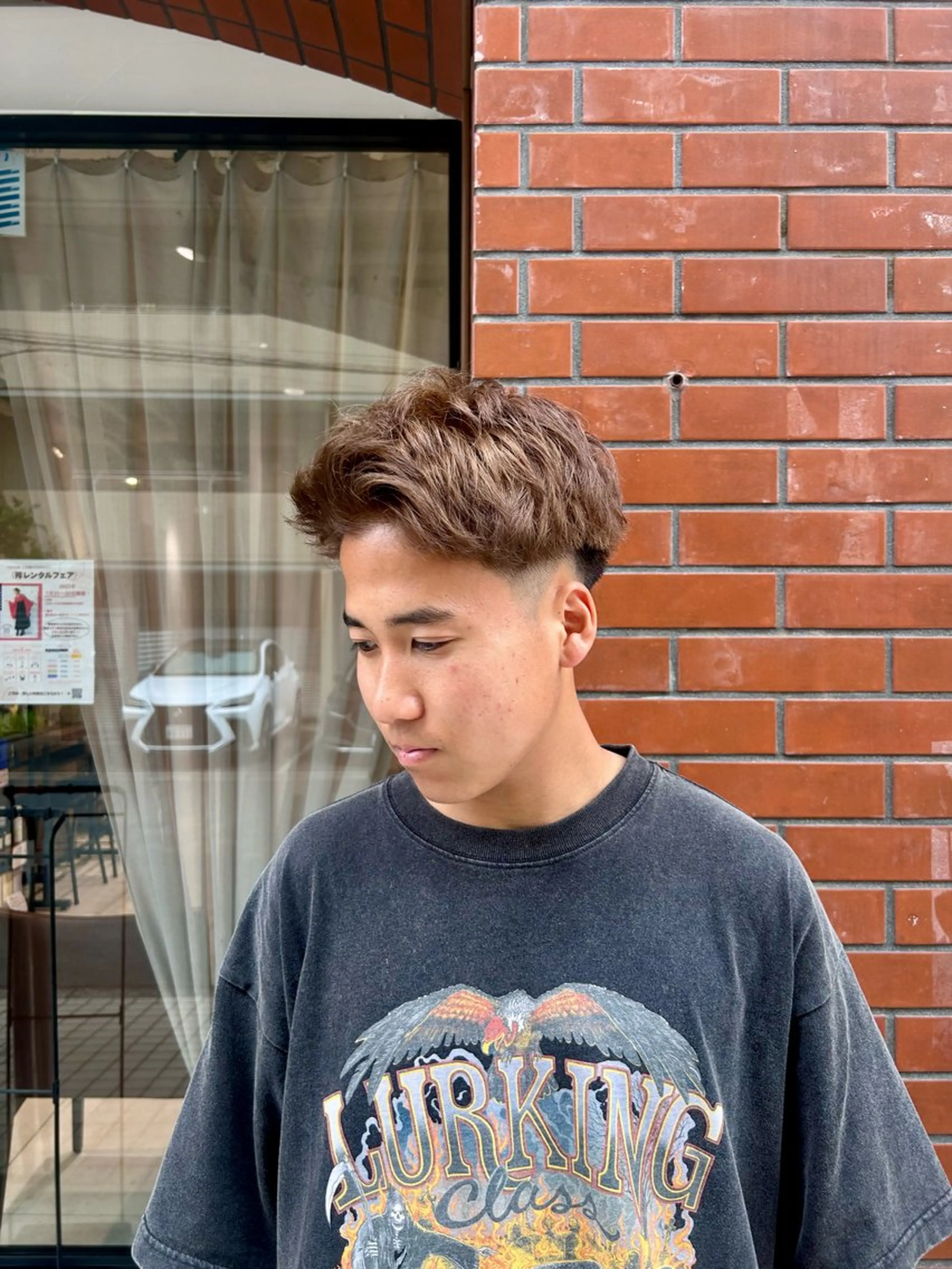 ショート カラー メンズ メンズハイトーン ベージュカラー ハイトーンカラー ハイトーンベージュ ヘアカラー 保坂 駿太郎のヘアスタイル