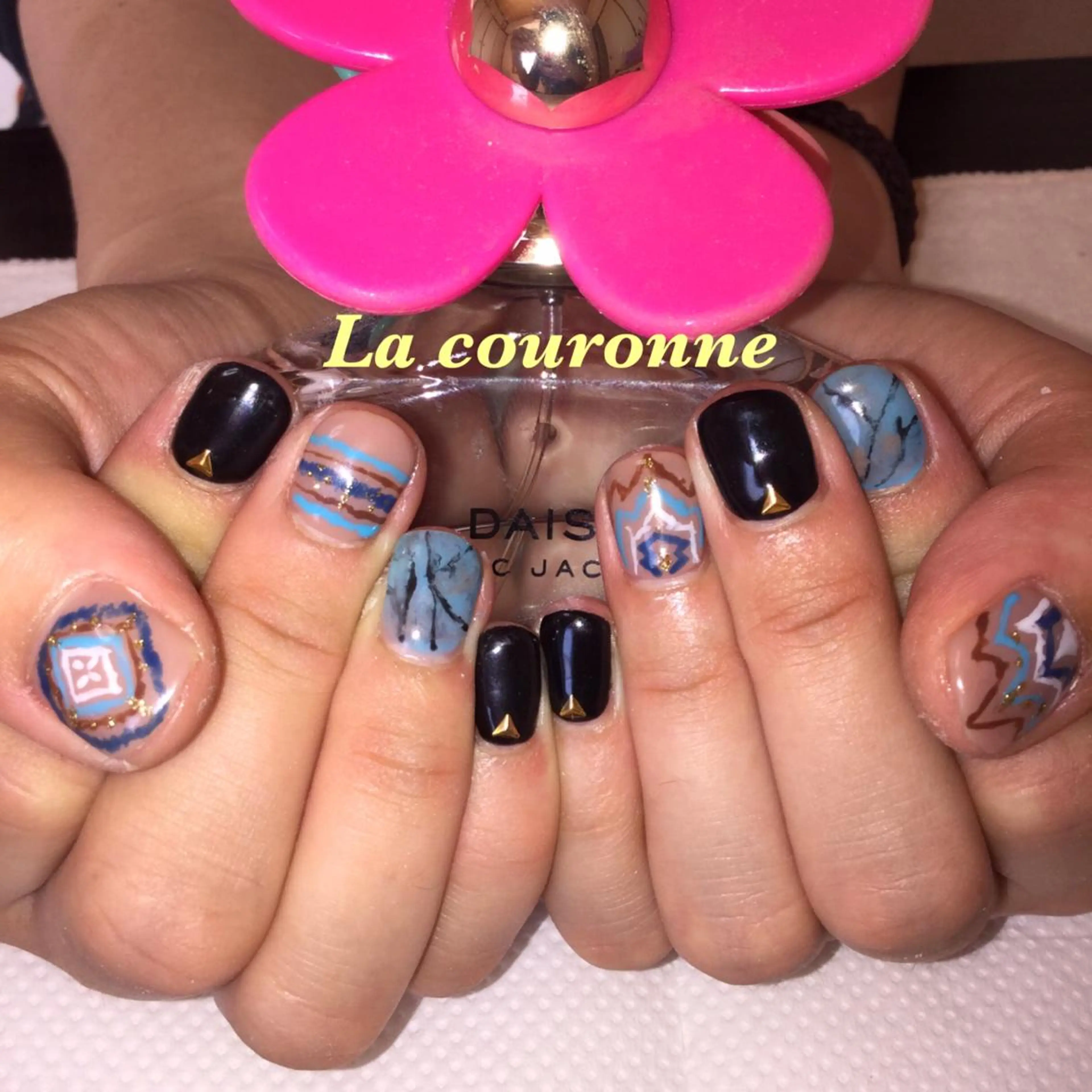 ネイル Lacouronne NATSUMIのネイルデザイン