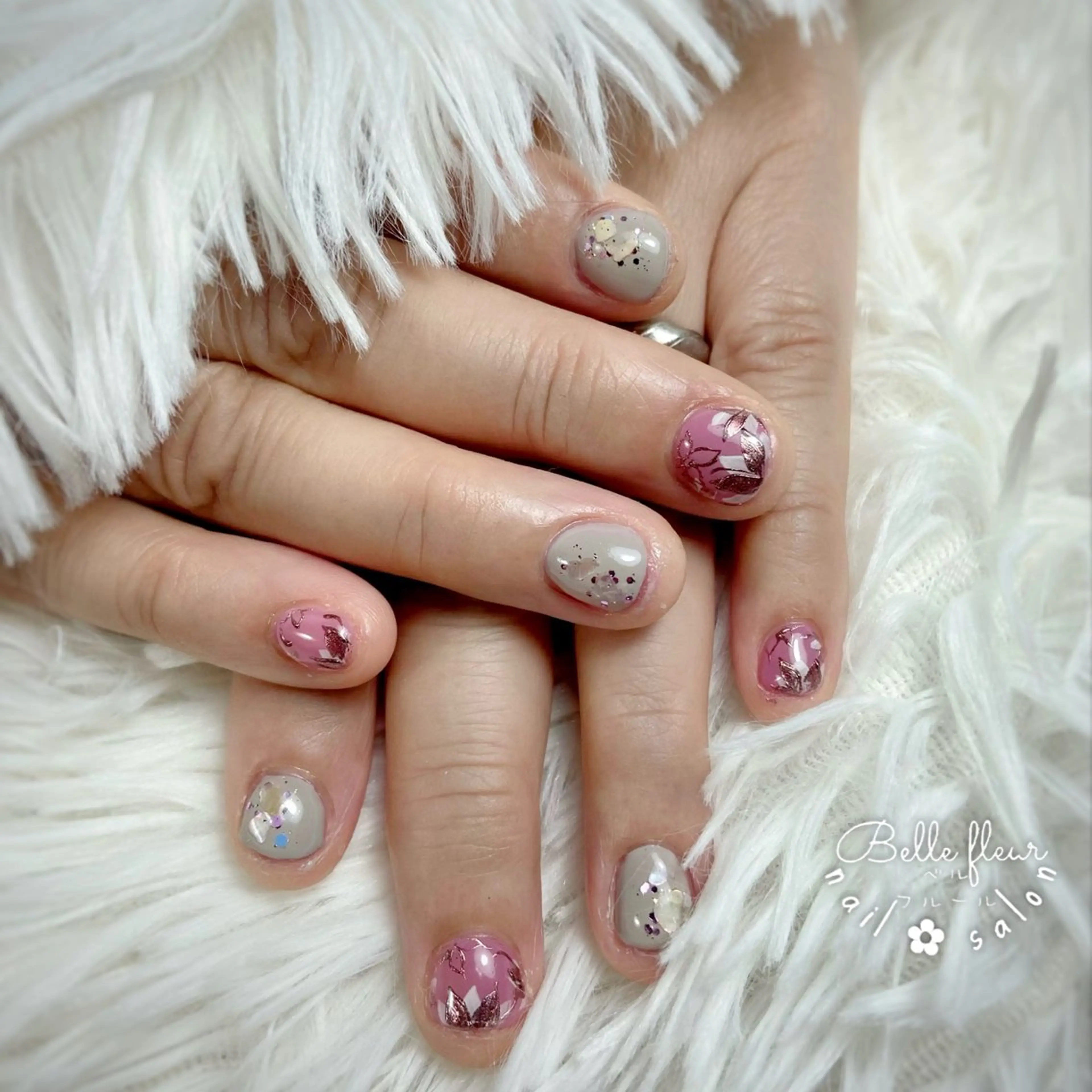 ネイル フラワーネイル ミラーネイル ピンク ﾈｲﾙｻﾛﾝ Bellefleurのネイルデザイン