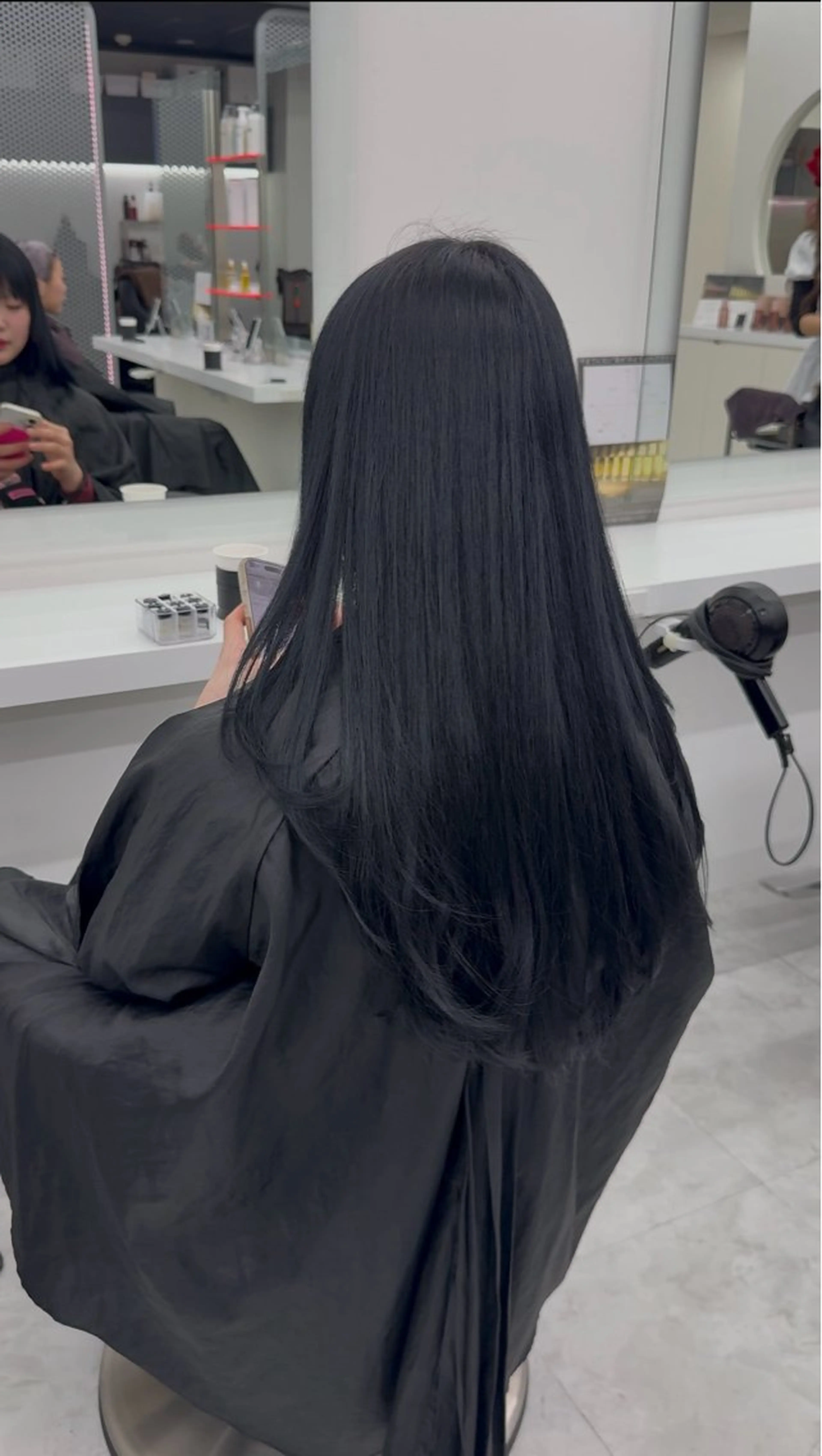 ロング カラー ヘアカラー 🥂上品ワンホンヘア 🥂nozomiのヘアスタイル