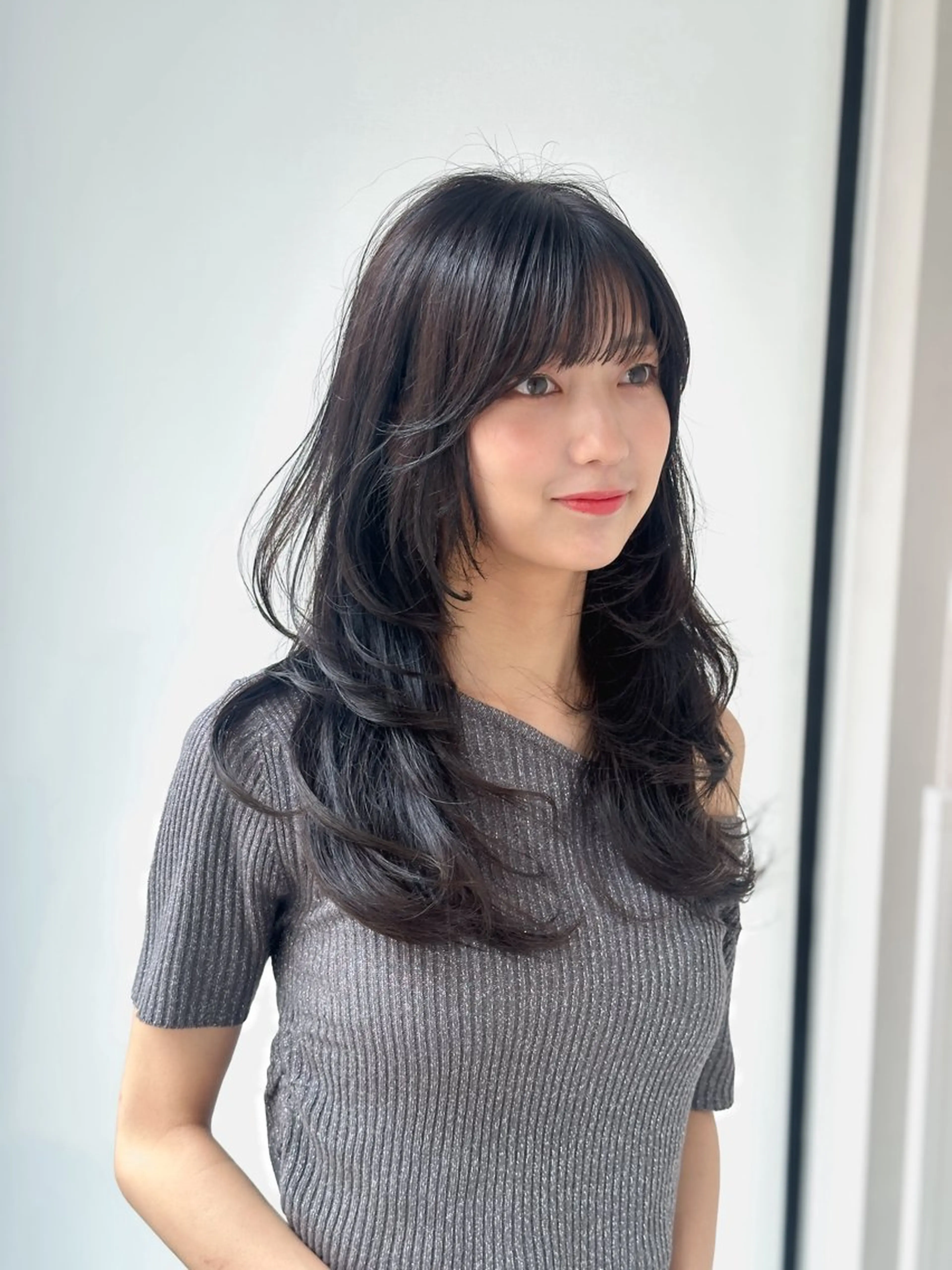 ロング カラー 韓国レイヤーカット/ ダブルカラーのヘアスタイル