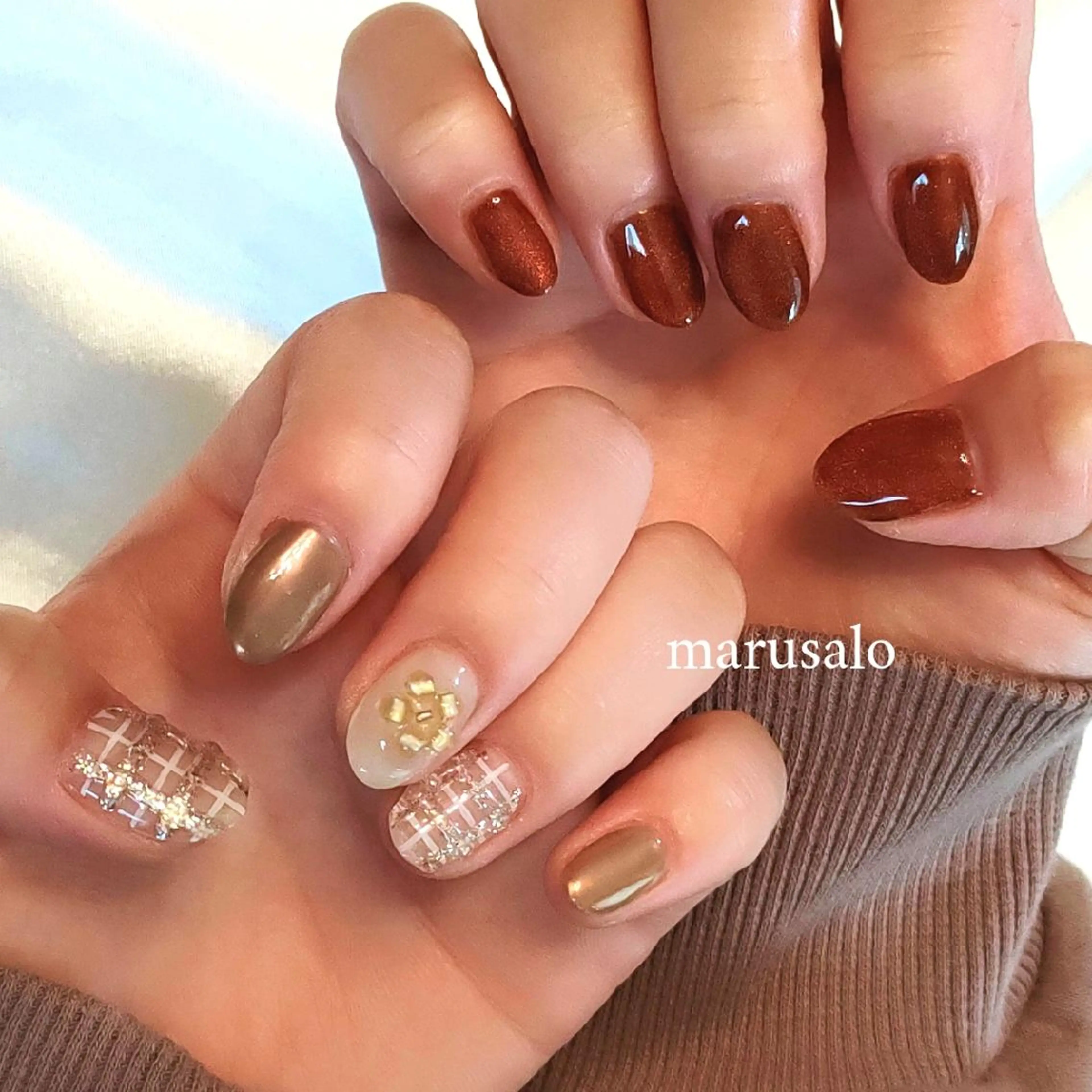 ネイル マグネットネイル ミラーネイル ニュアンスネイル ハンドネイル marusalo nailのネイルデザイン
