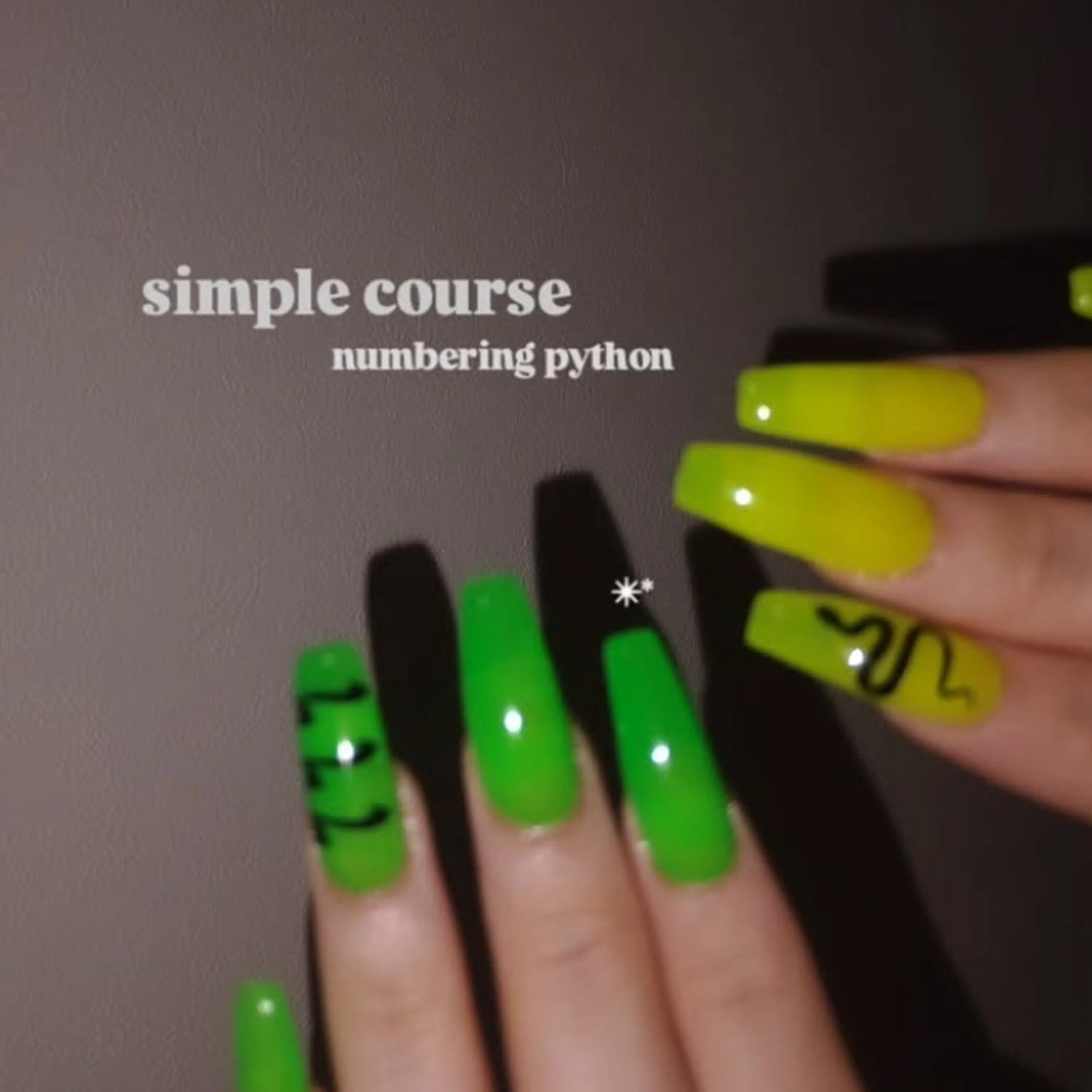 ネイル 424 nailsのネイルデザイン