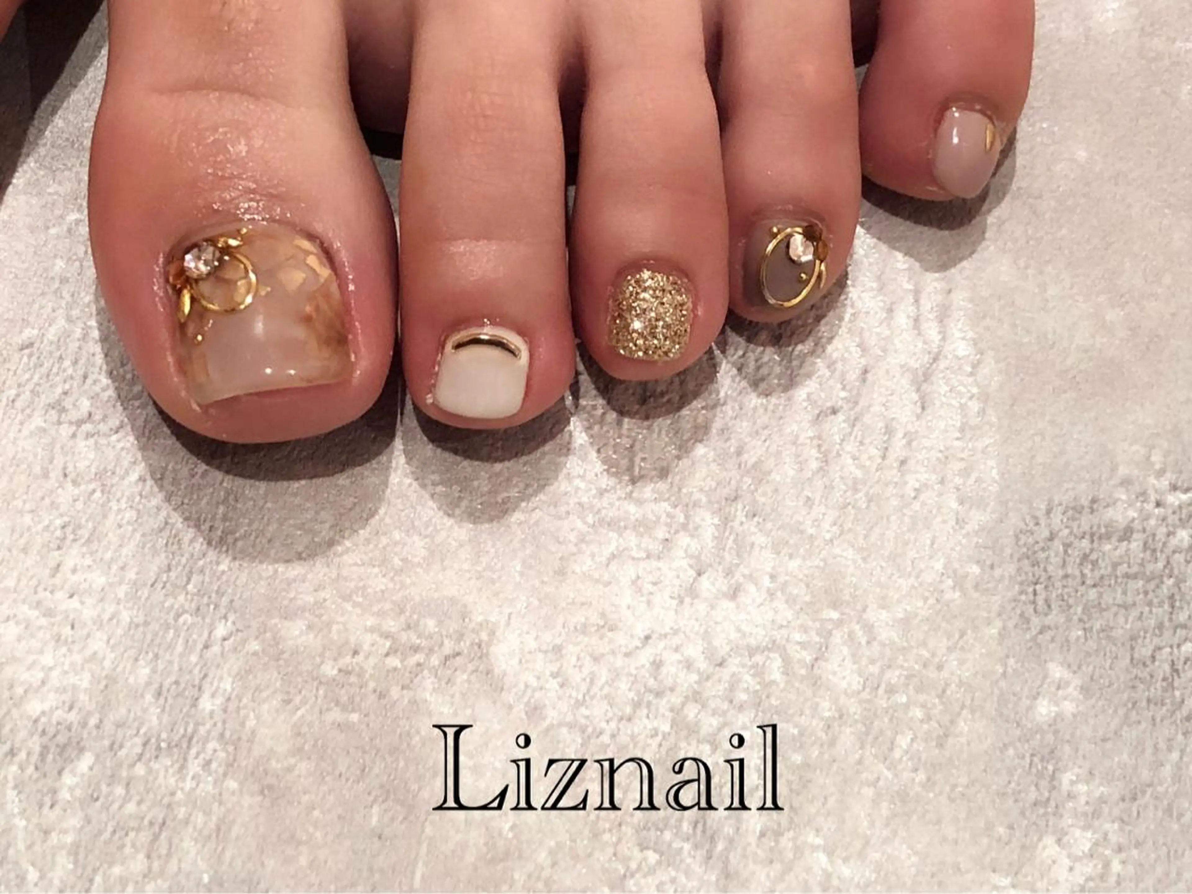 ネイル Rawr / saoriのネイルデザイン