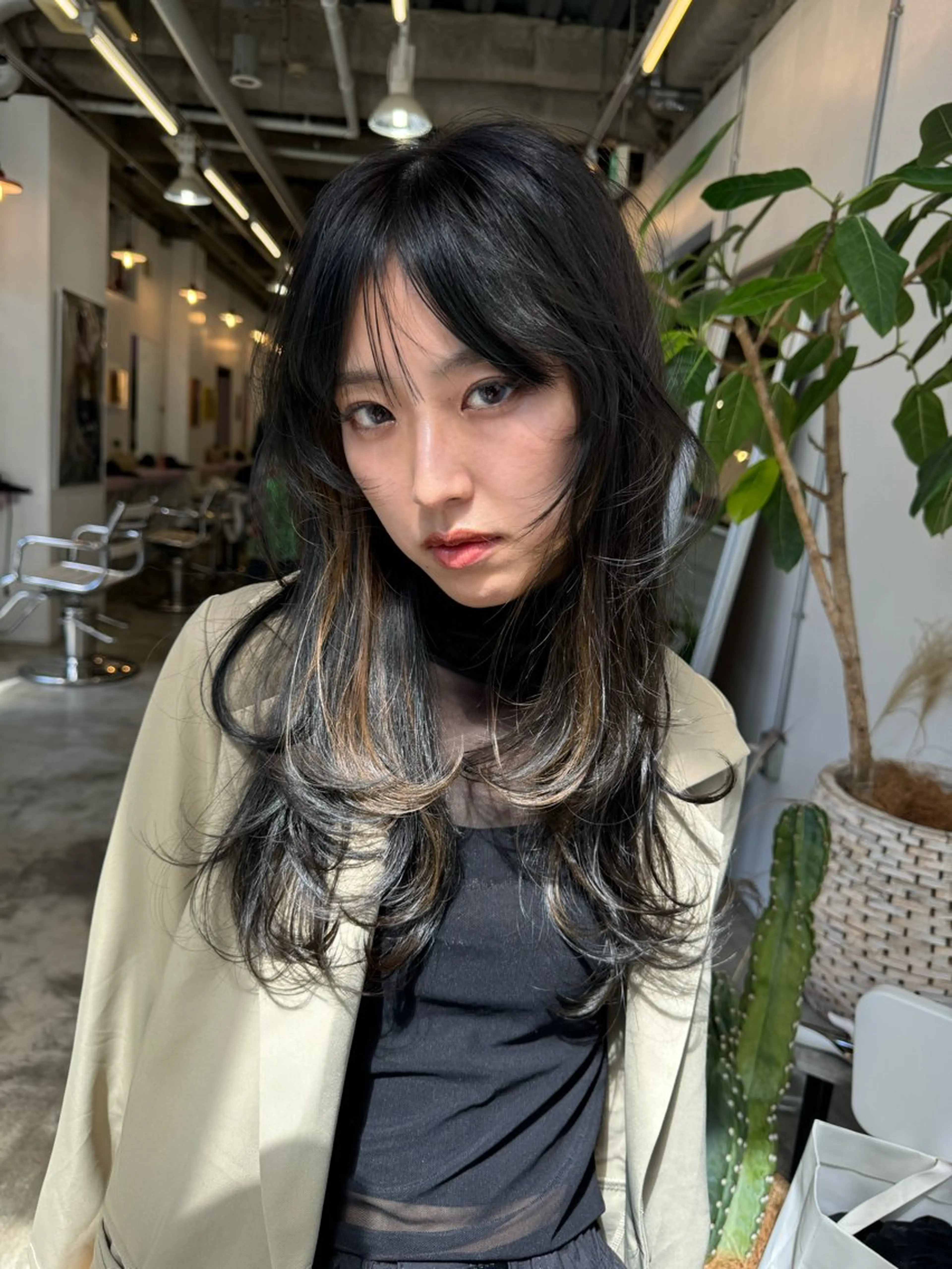 ロング レイヤーカット 《1.2月クーポン記 載中》小森祐希のヘアスタイル