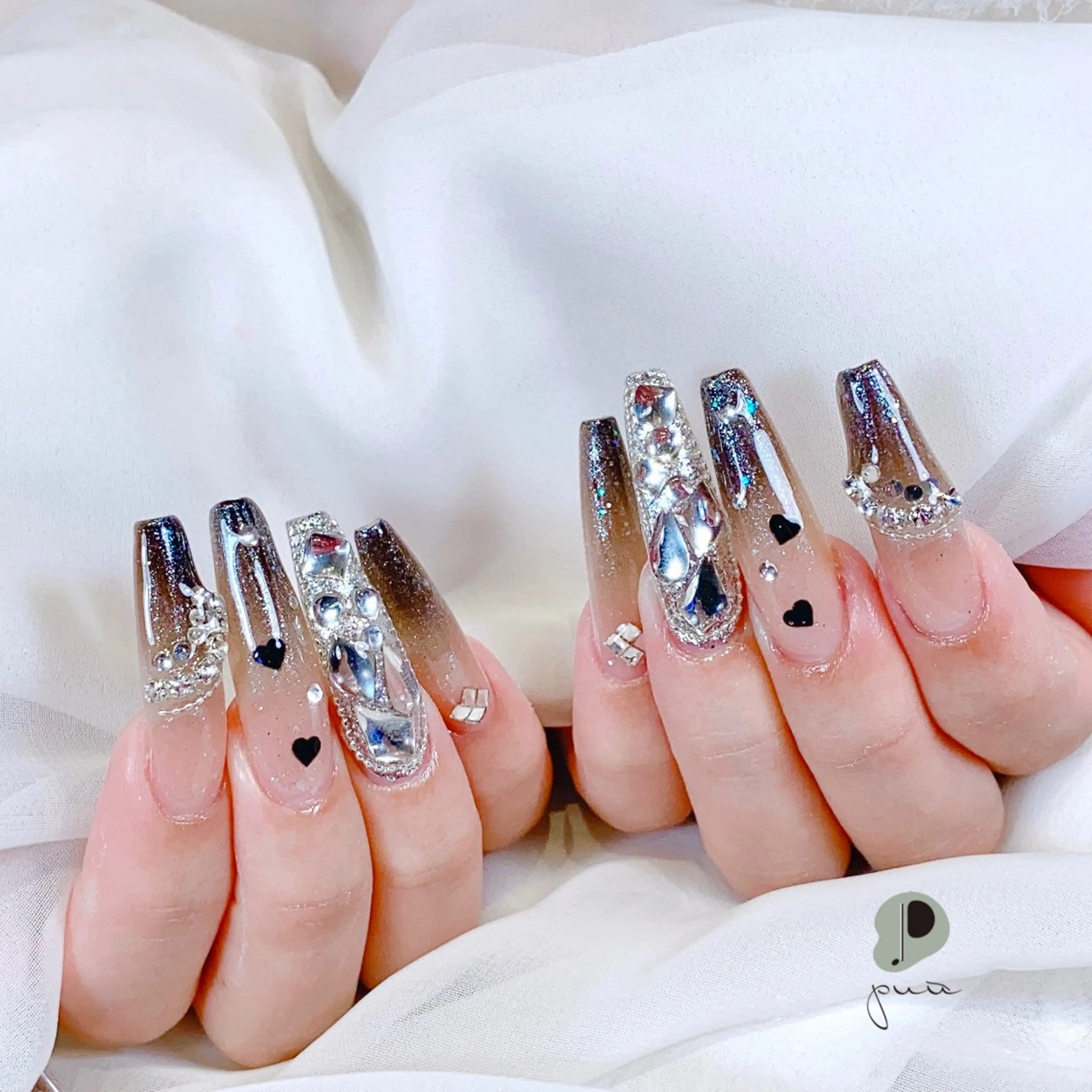 ネイル グラデーション ハート ラメ(グリッター) ロングネイル スカルプネイル ハンドネイル puu kyoto所属・Nail salon puu kyotoのネイルデザイン