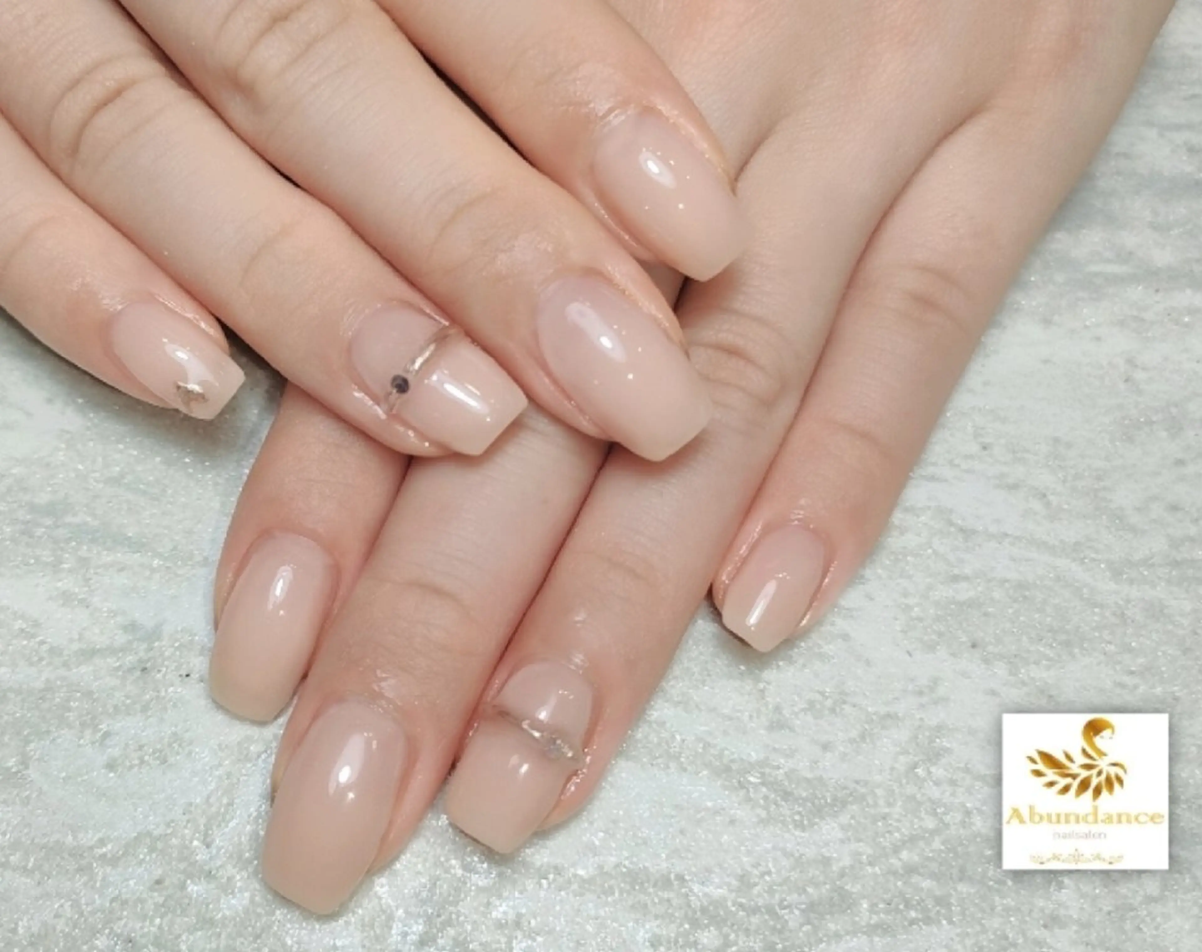 ネイル ハート ピンク ハンドネイル 完全予約制個室サロン Abundancesのネイルデザイン