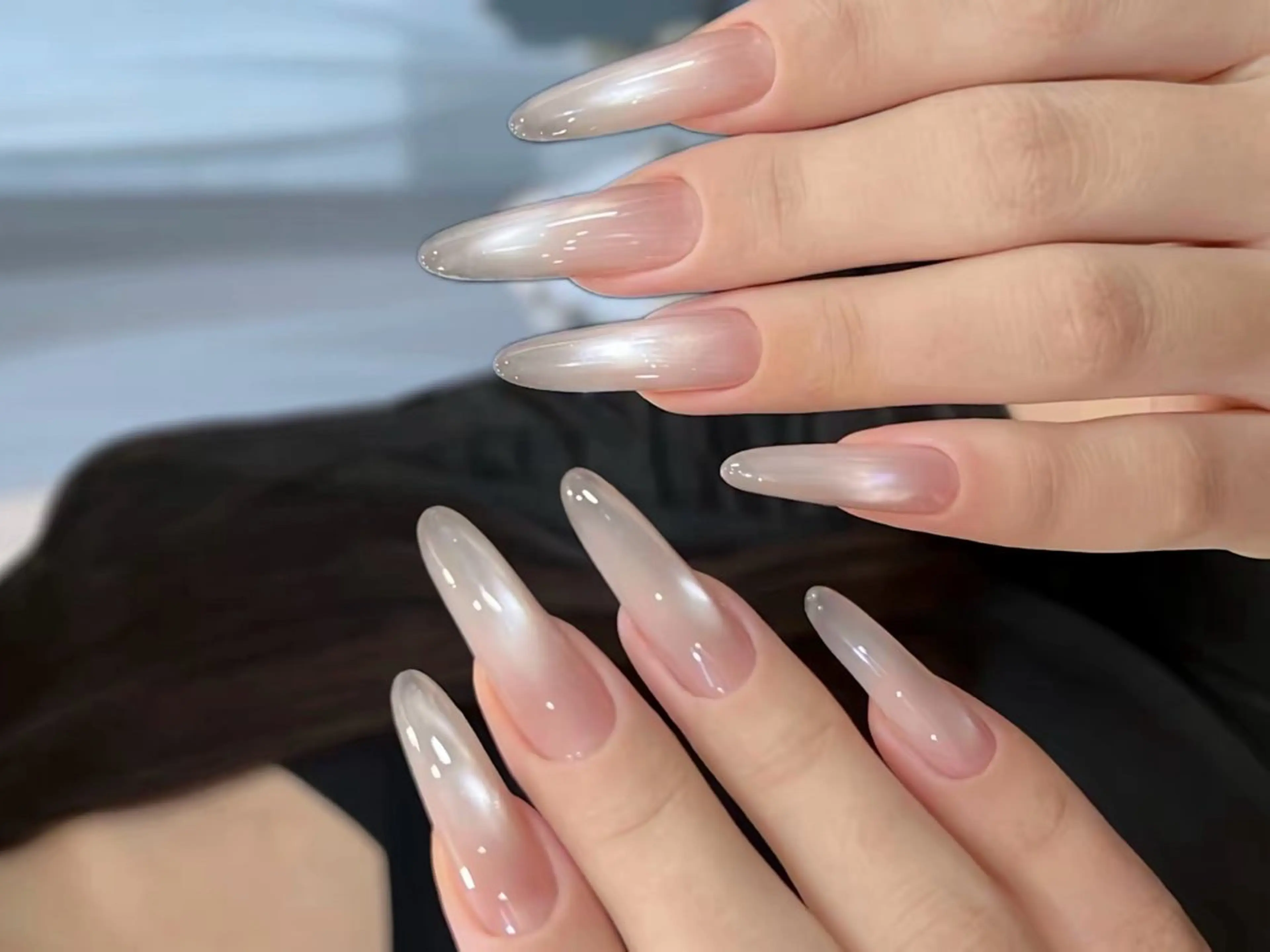 ネイル アートネイル オーロラネイル クリアネイル 長さ出し フレンチネイル 石井 百合のネイルデザイン