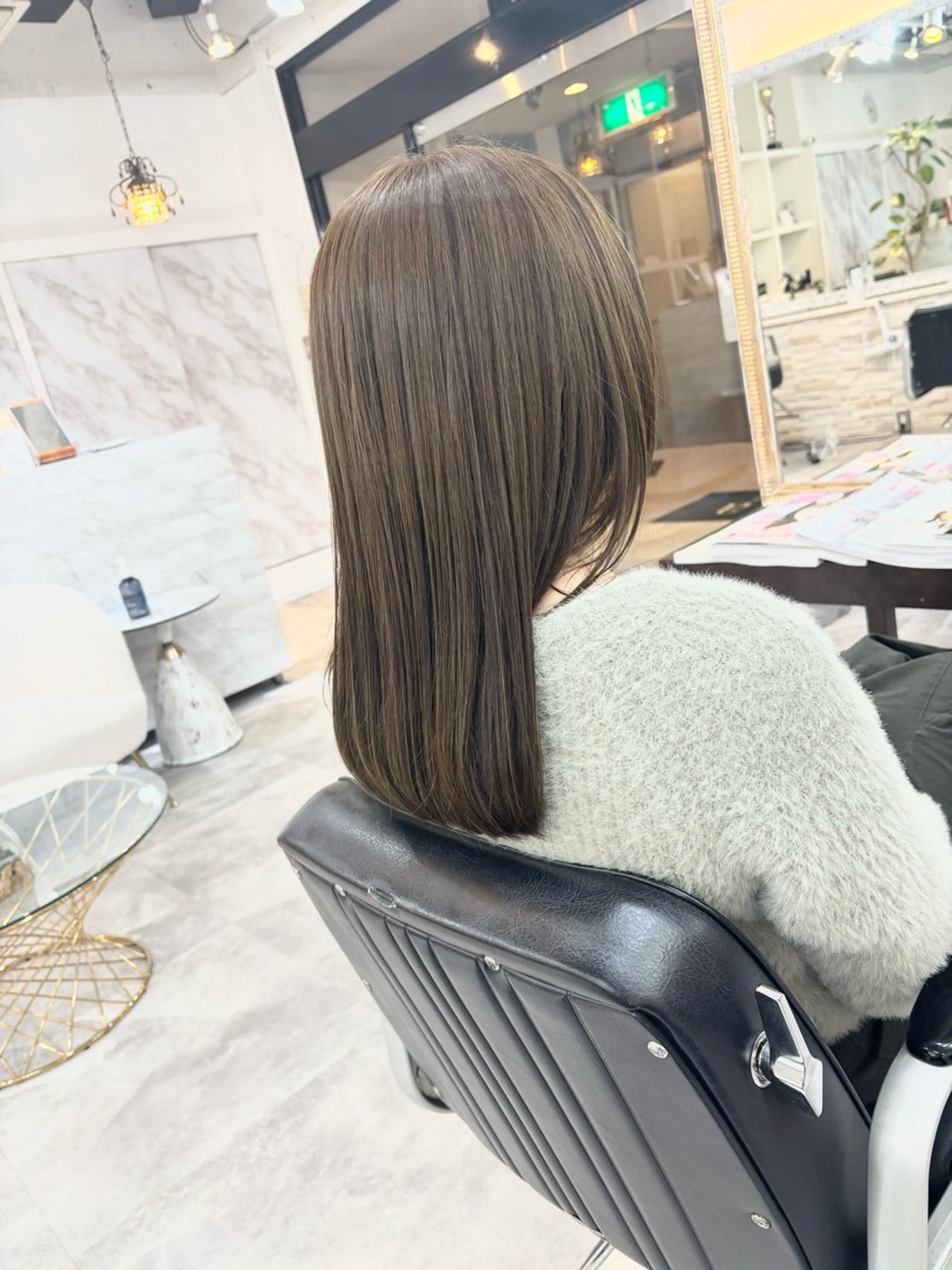 【1月限定‼️】トレンドカット💇🏼‍♀️➕うる艶アディクシーカラー🌈（色持ちupトリートメント付き）の写真